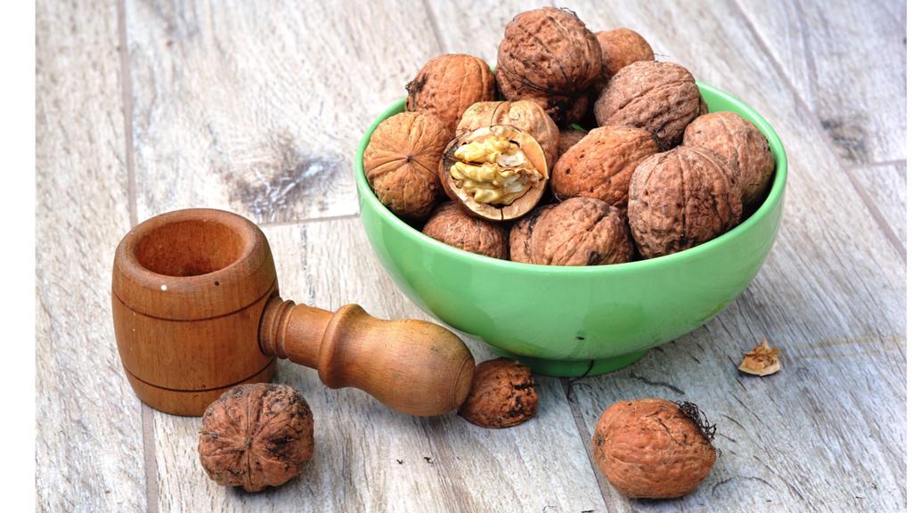 Nickel allergy: symptoms, diagnosis, and foods to avoid