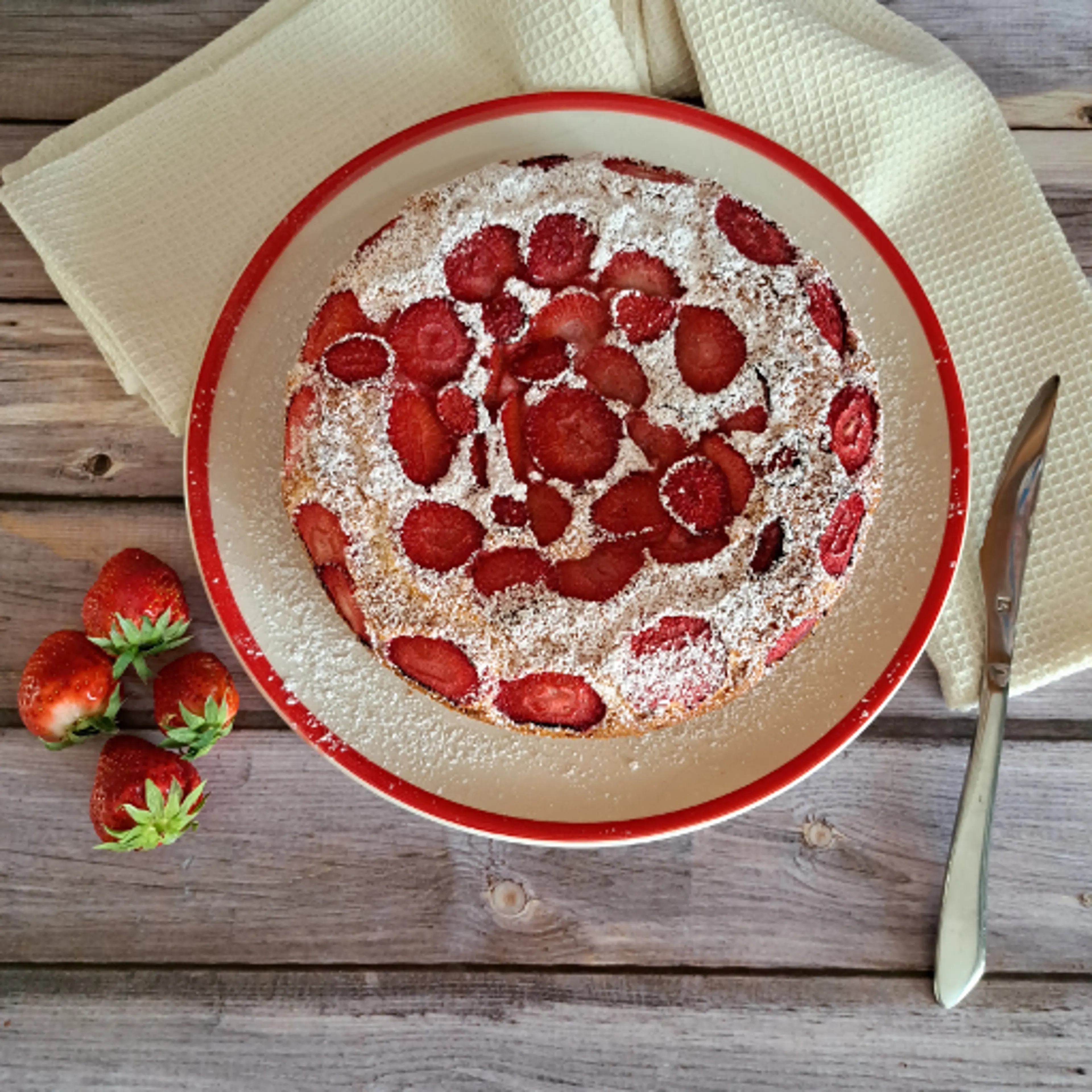 Strawberry cake