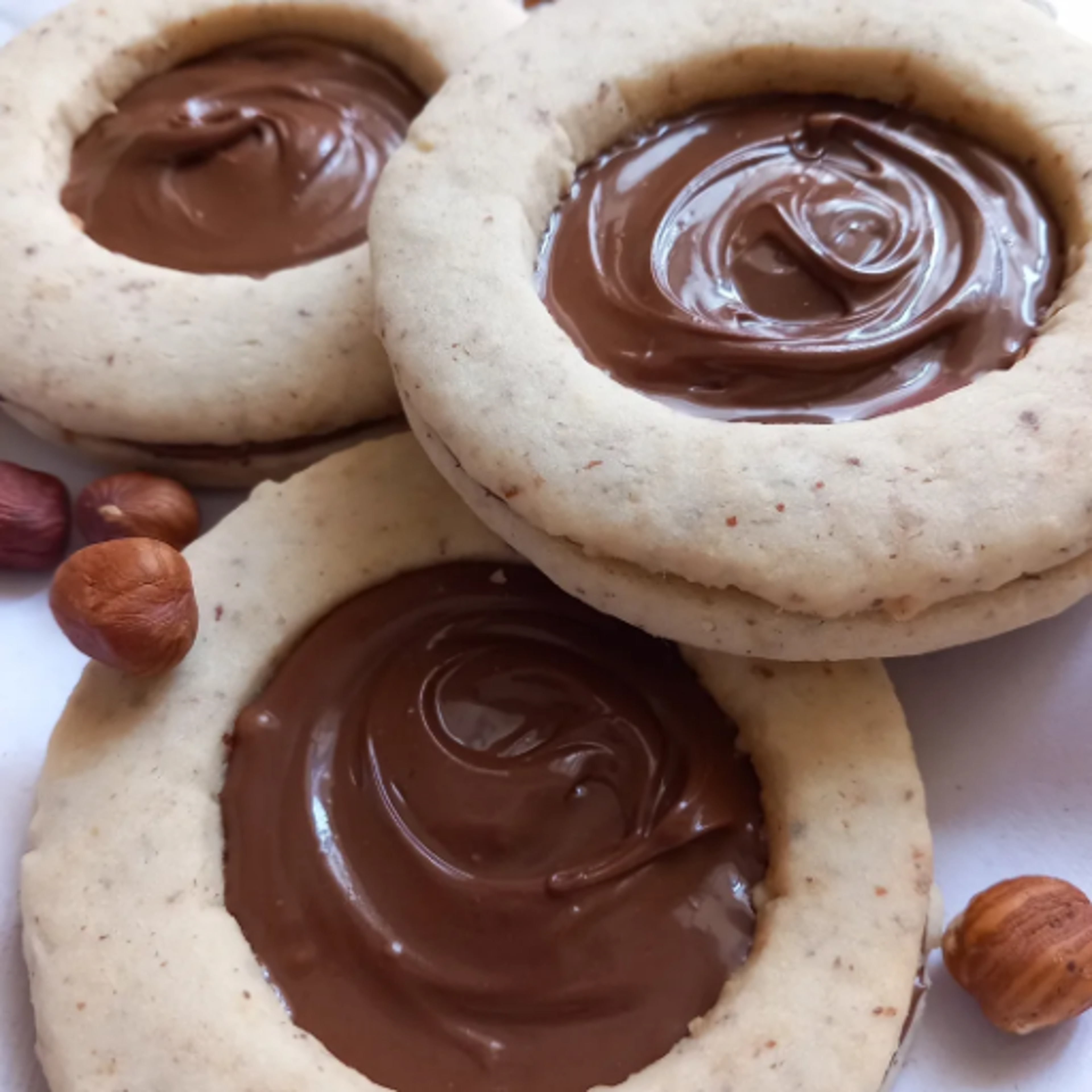 Hazelnut Sablé biscuits with hazelnut cream, gluten-free and lactose-free