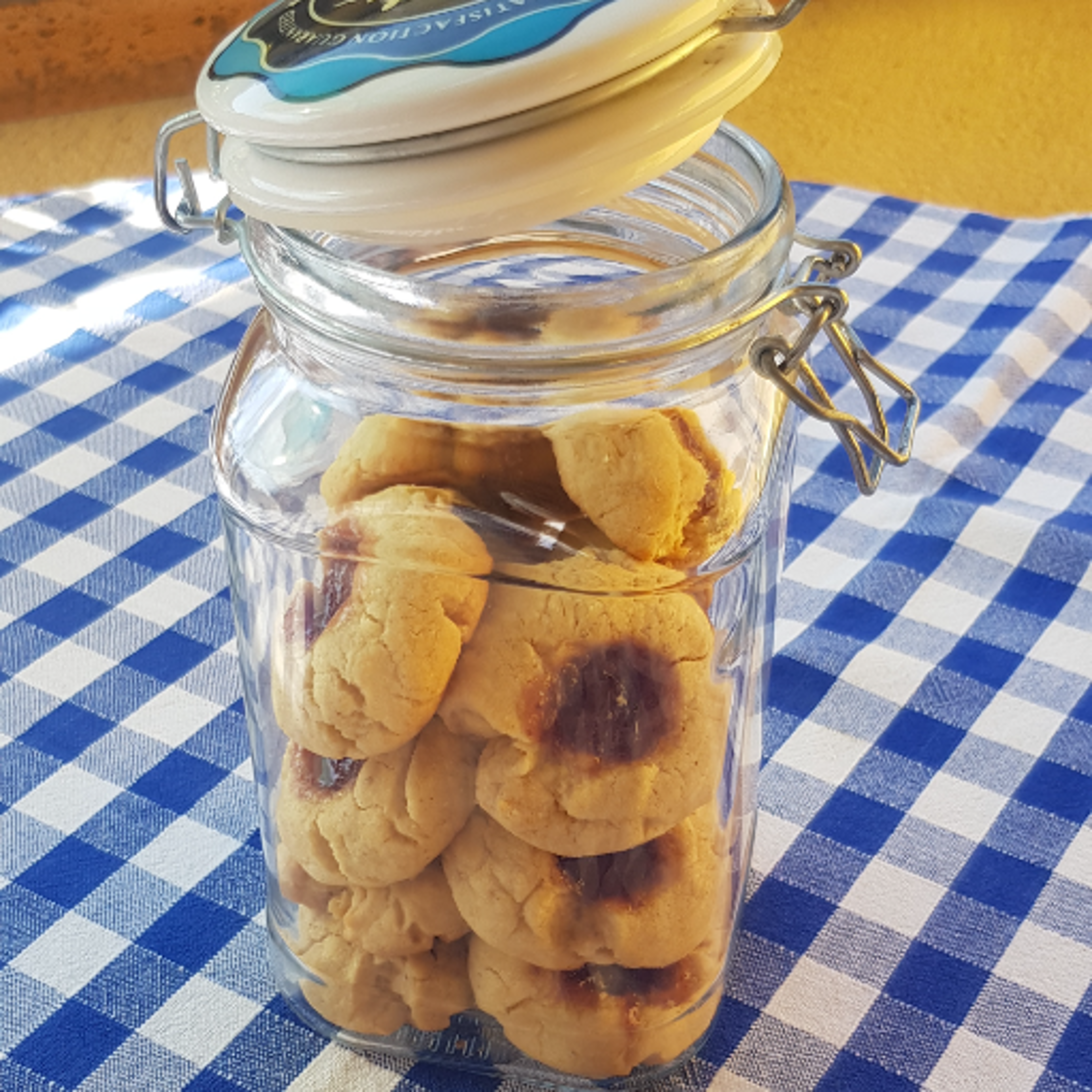 Hazelnut and jam cookies with the Thermomix