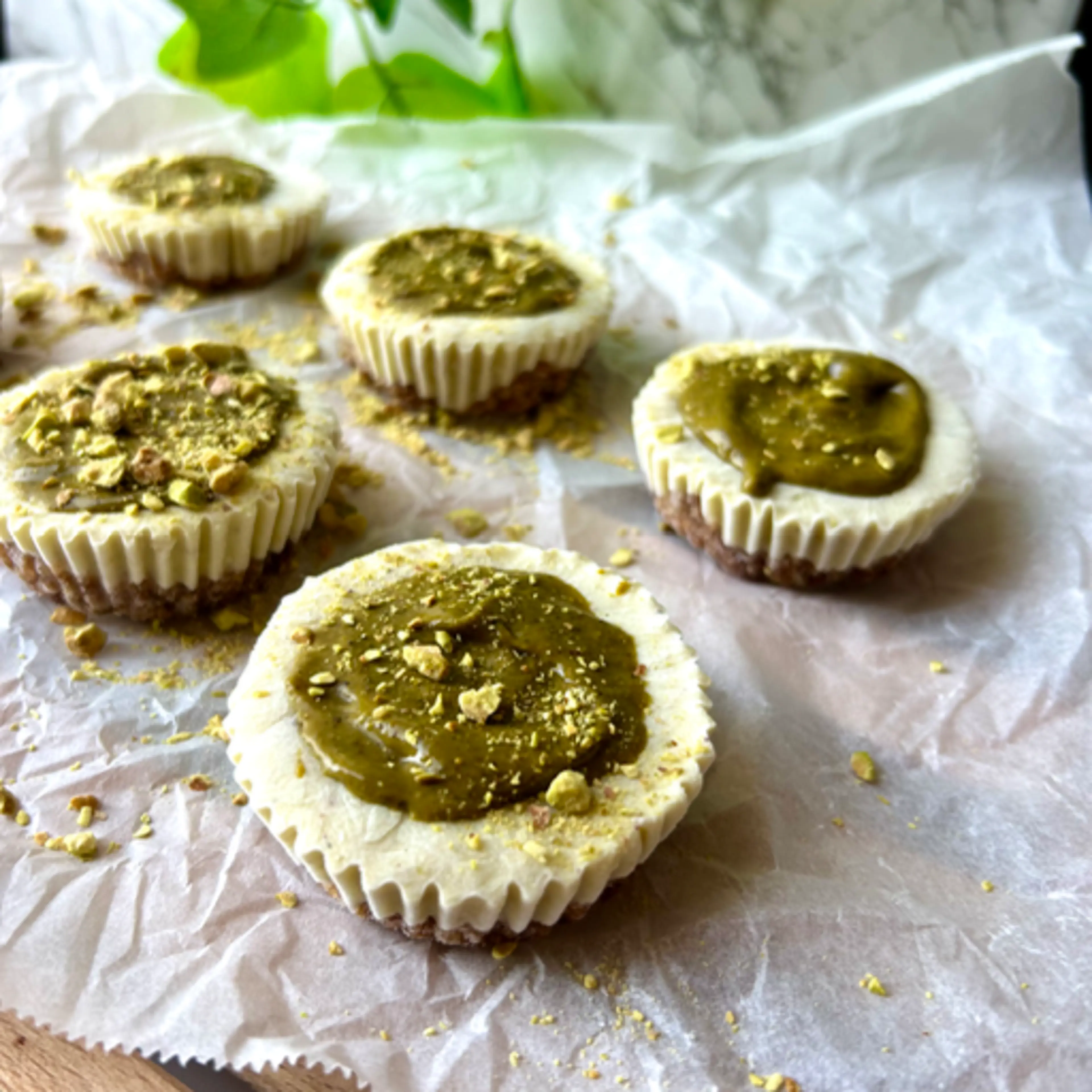 Mini pistachio cheesecake