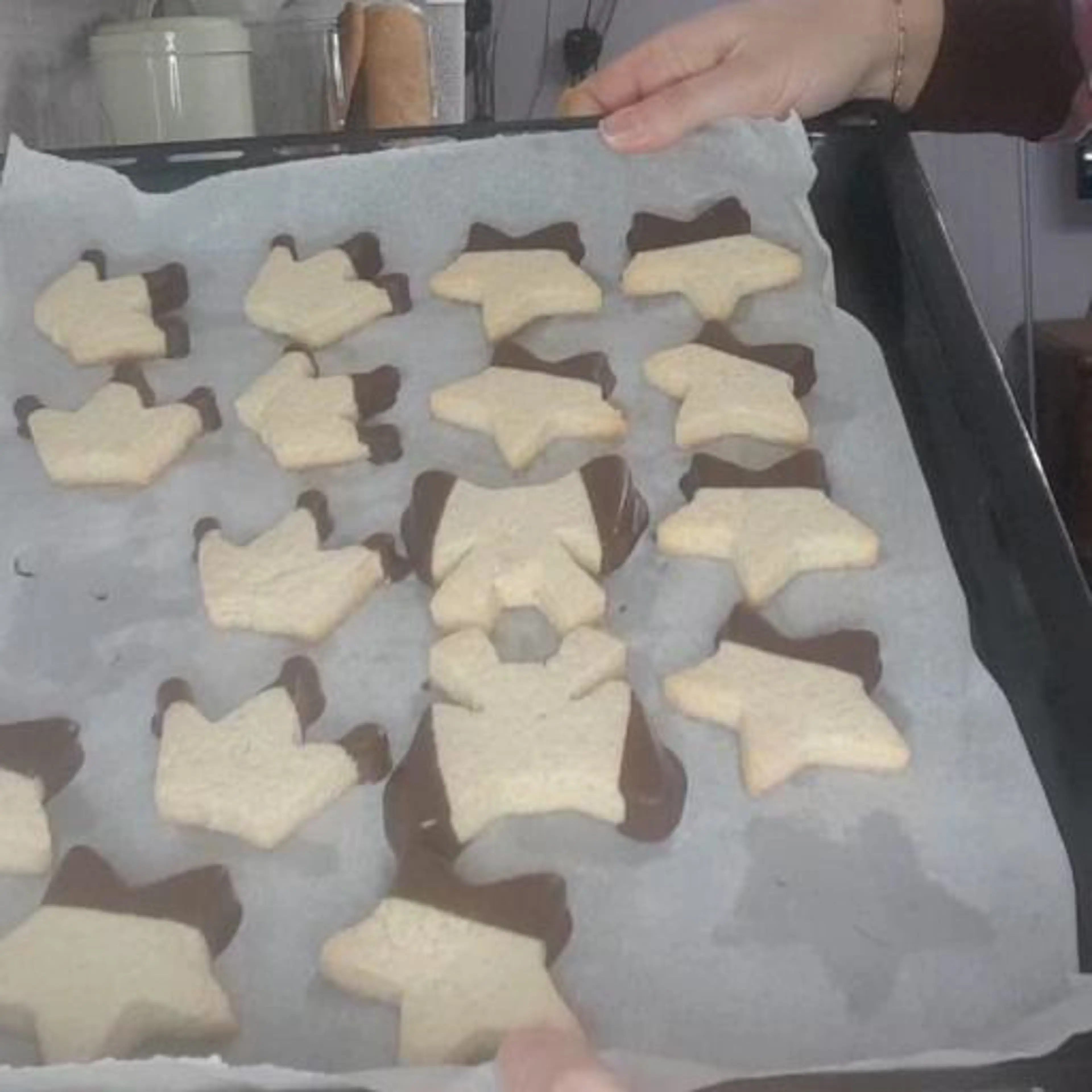 Cream cookies