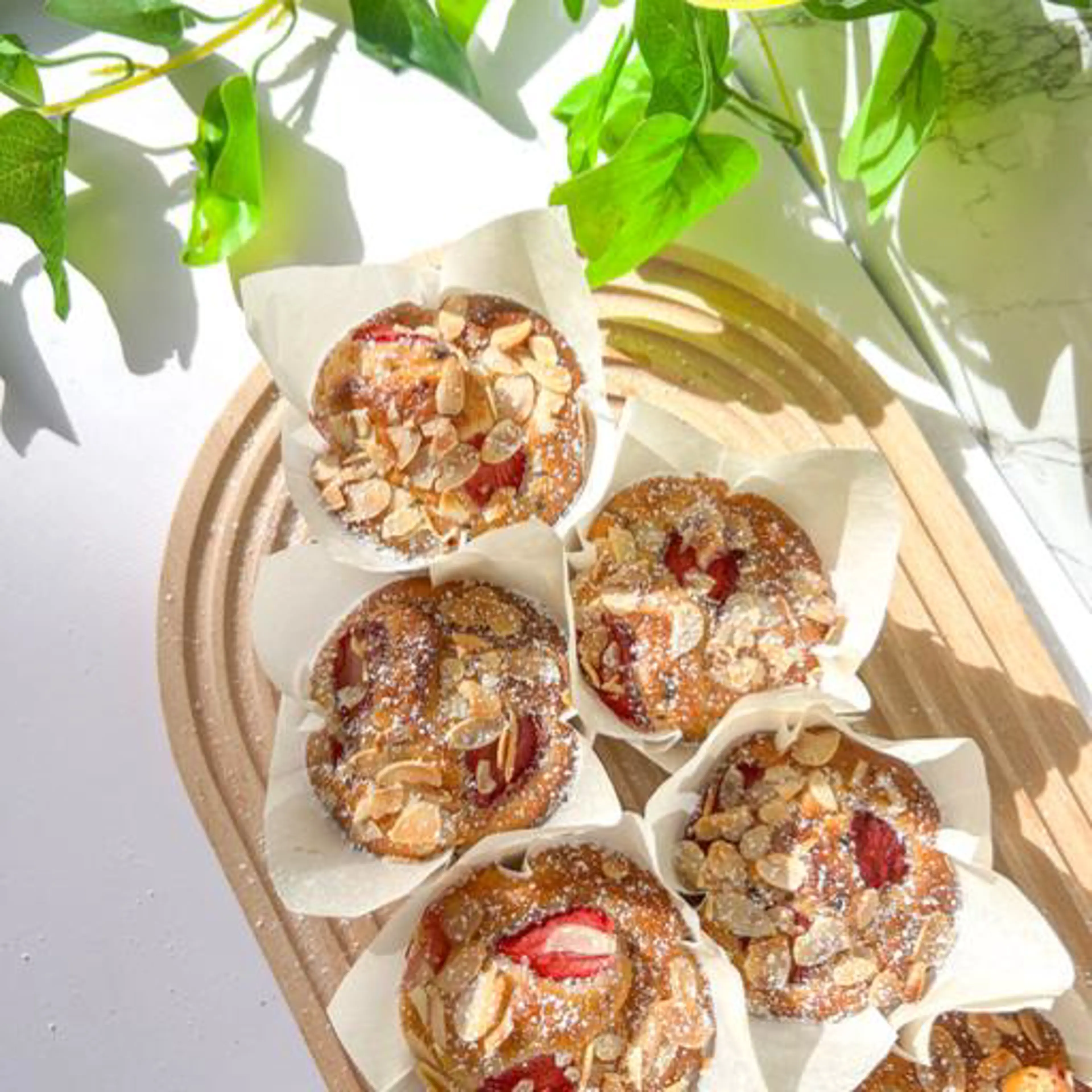 Strawberry and almond muffins