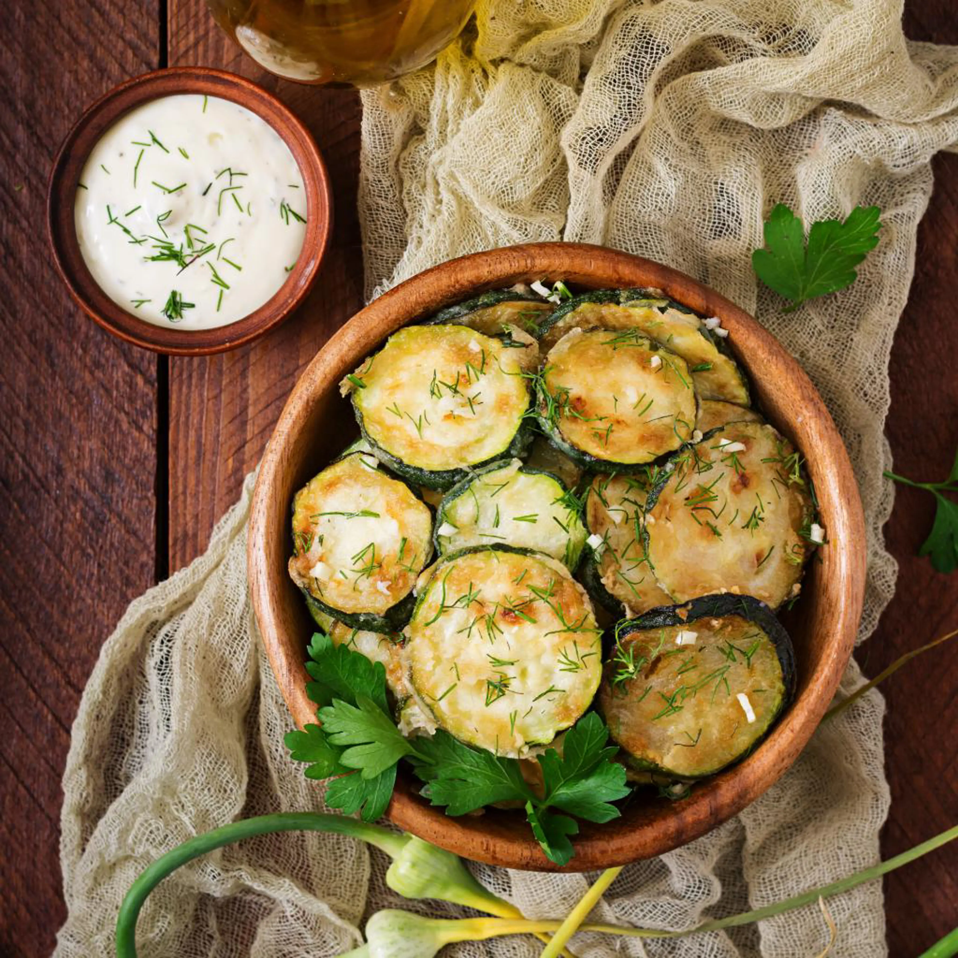 Zucchini i panna med ströbröd och parmesan