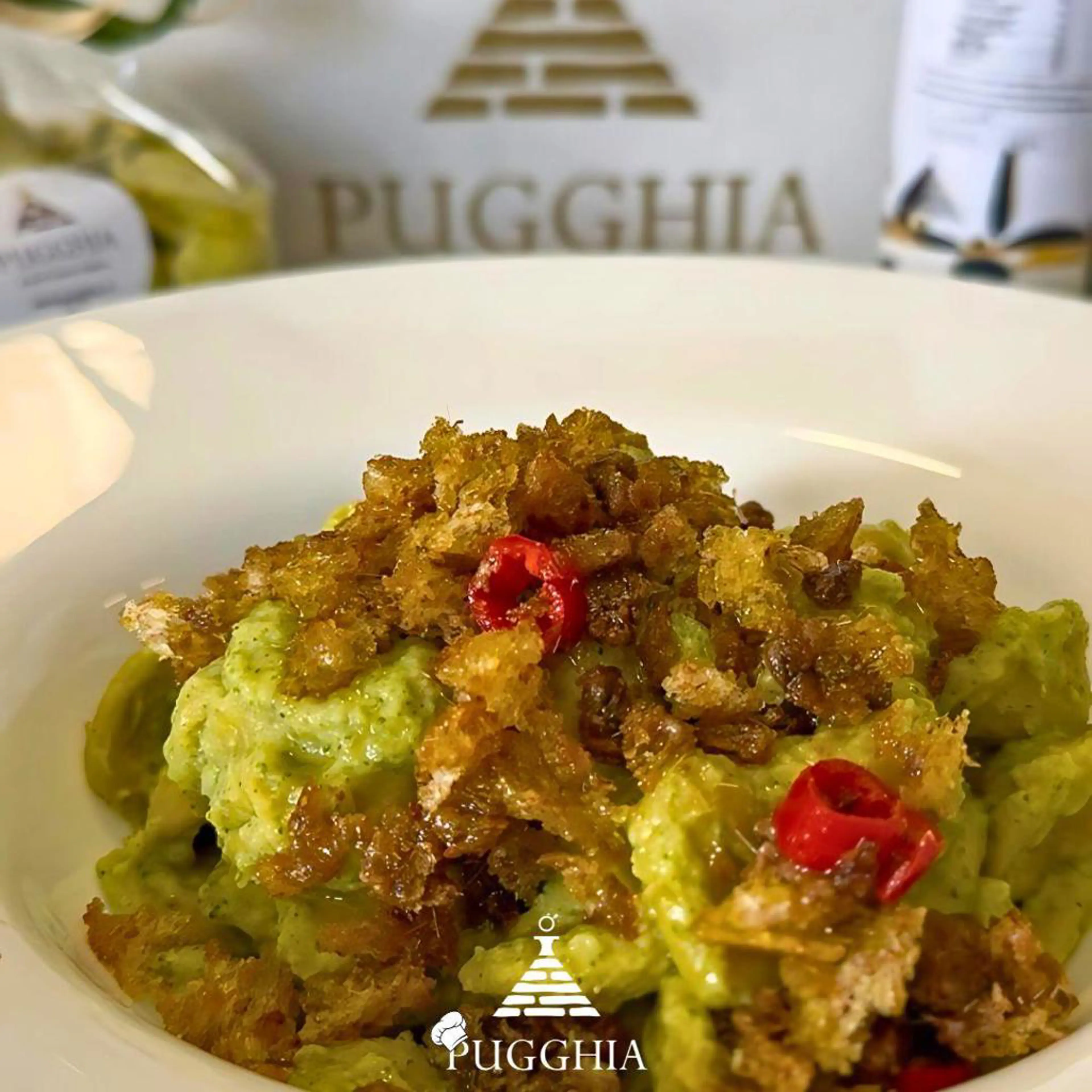 Orecchiette with broccoli cream, anchovies and chili pepper