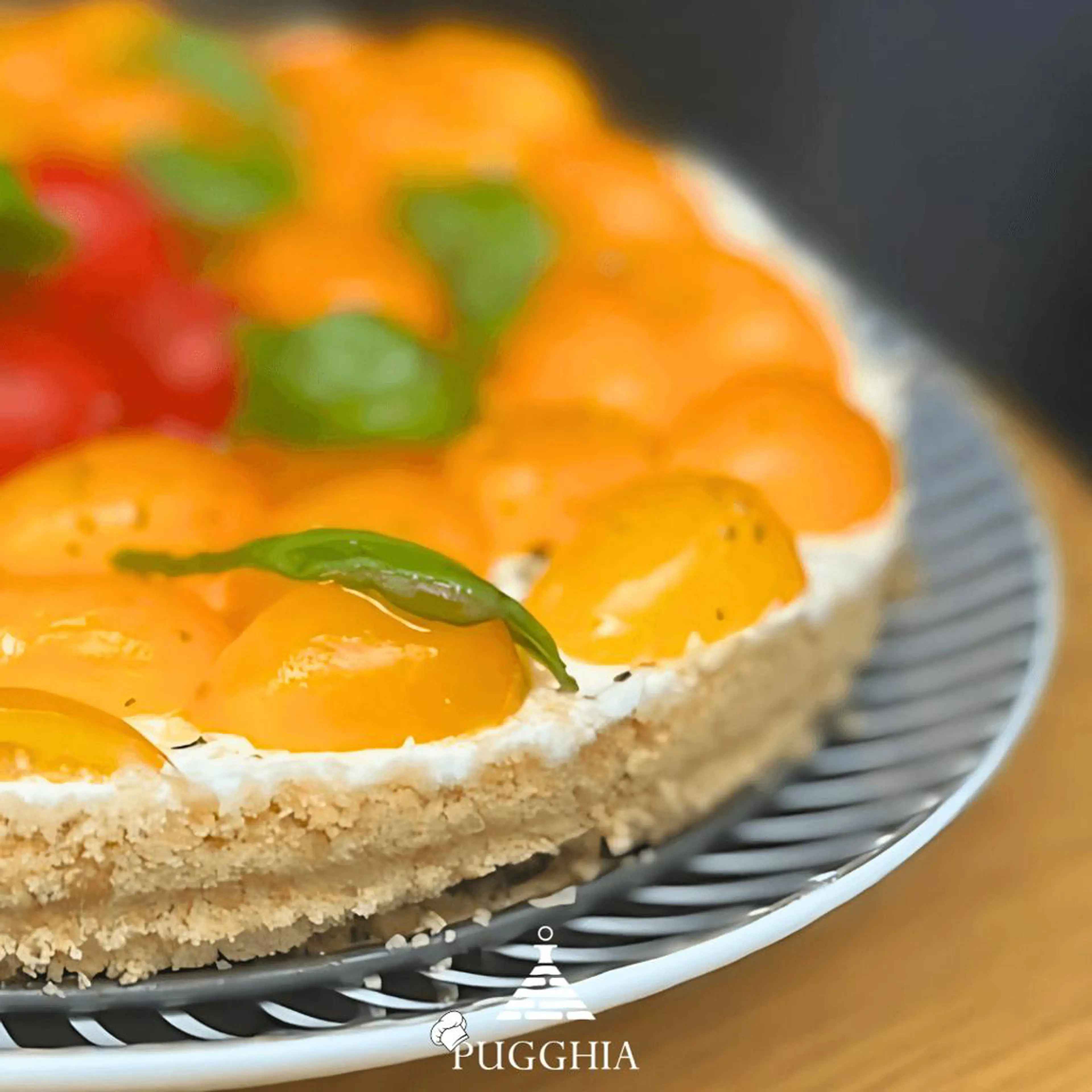 Savory cheesecake with taralli and extra virgin olive oil