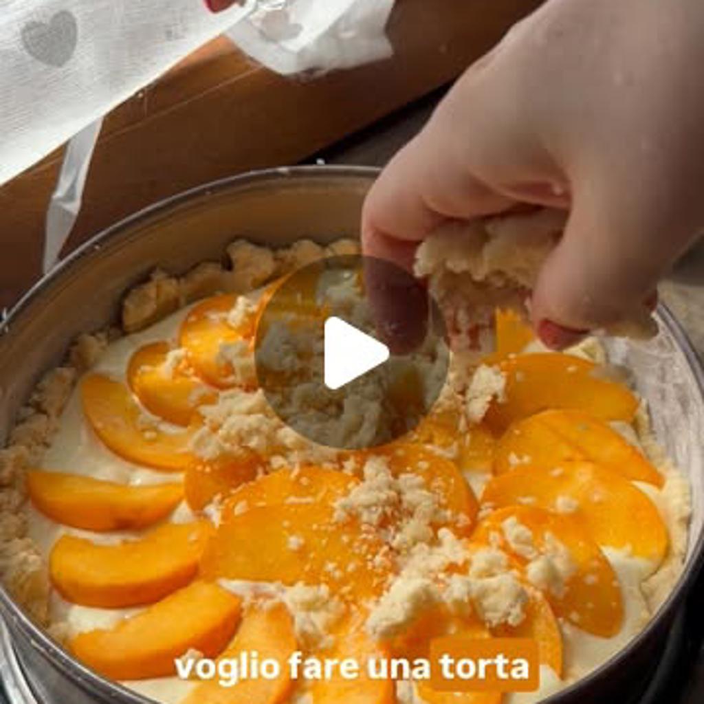 Sbriciolata ricotta e percoche