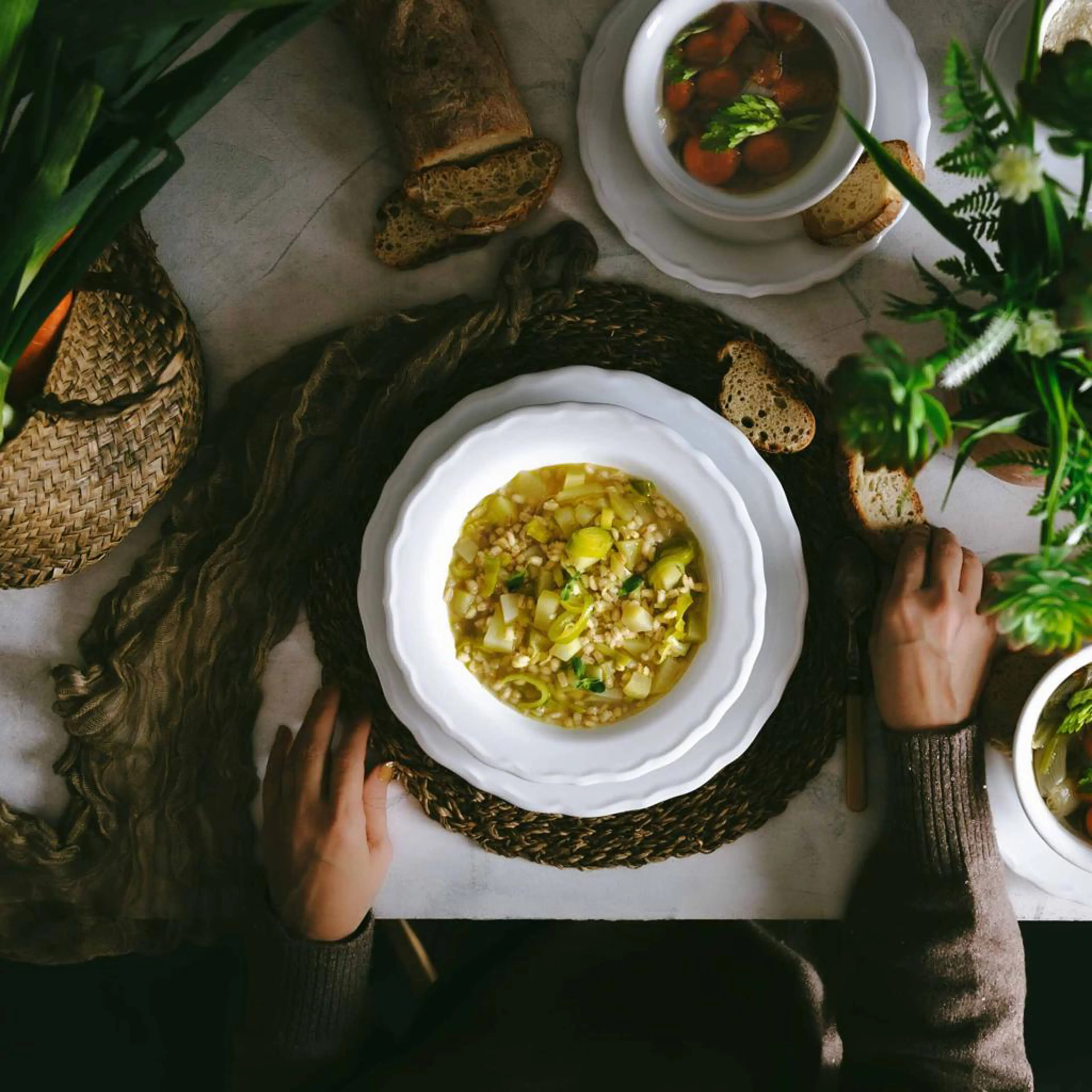 Barley soup with leeks and potatoes