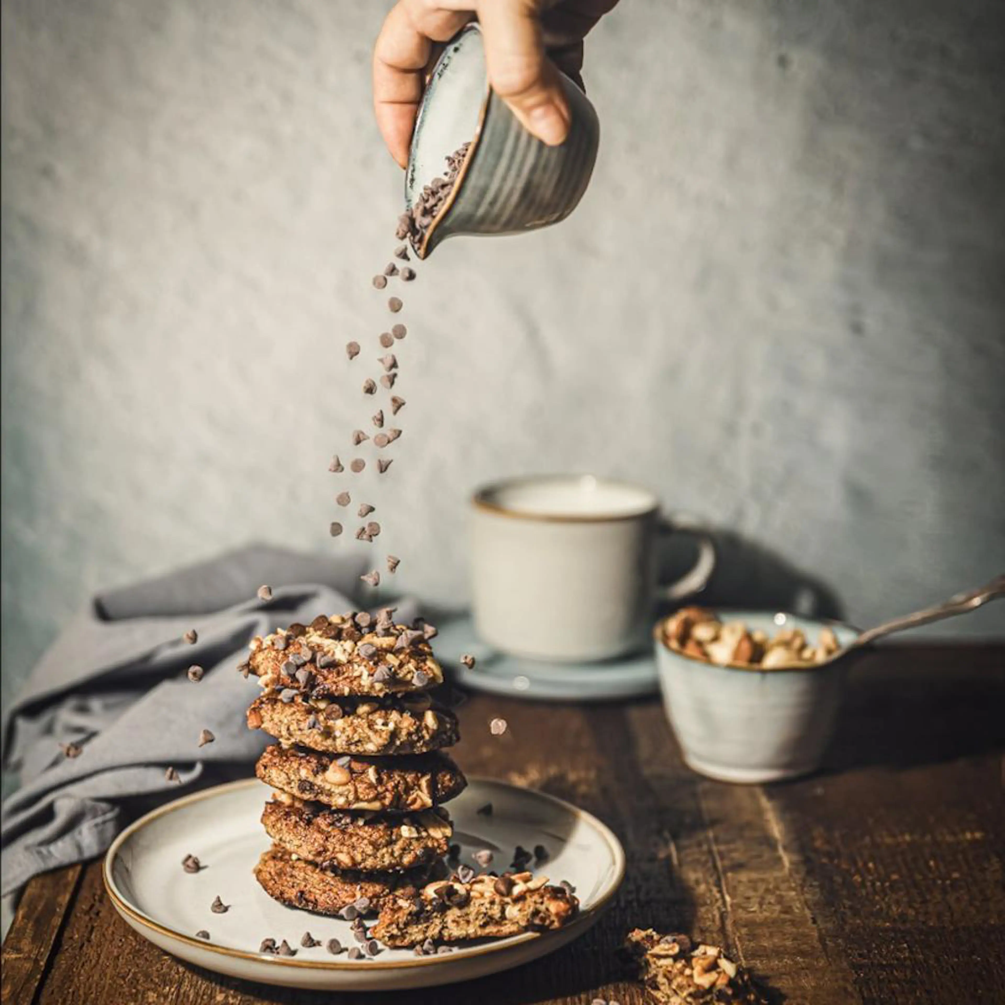 Banana and chocolate cookies