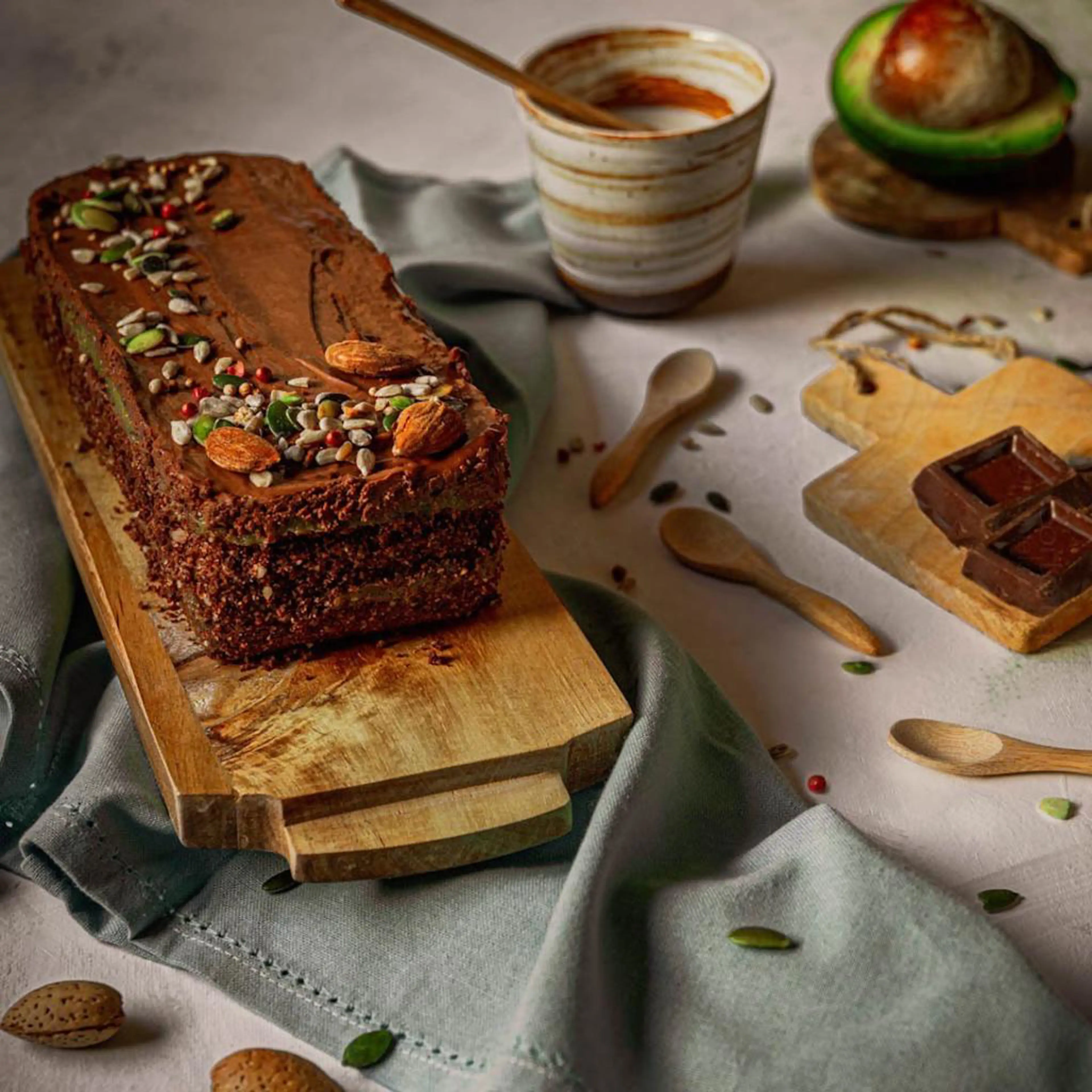 Raw chocolate cake