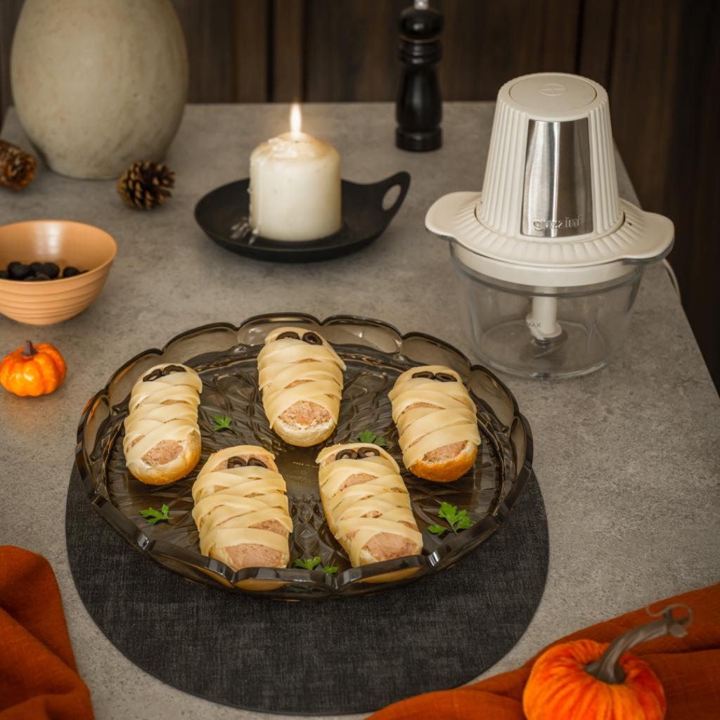 Mummiette salate di Halloween con mousse di prosciutto e ricotta