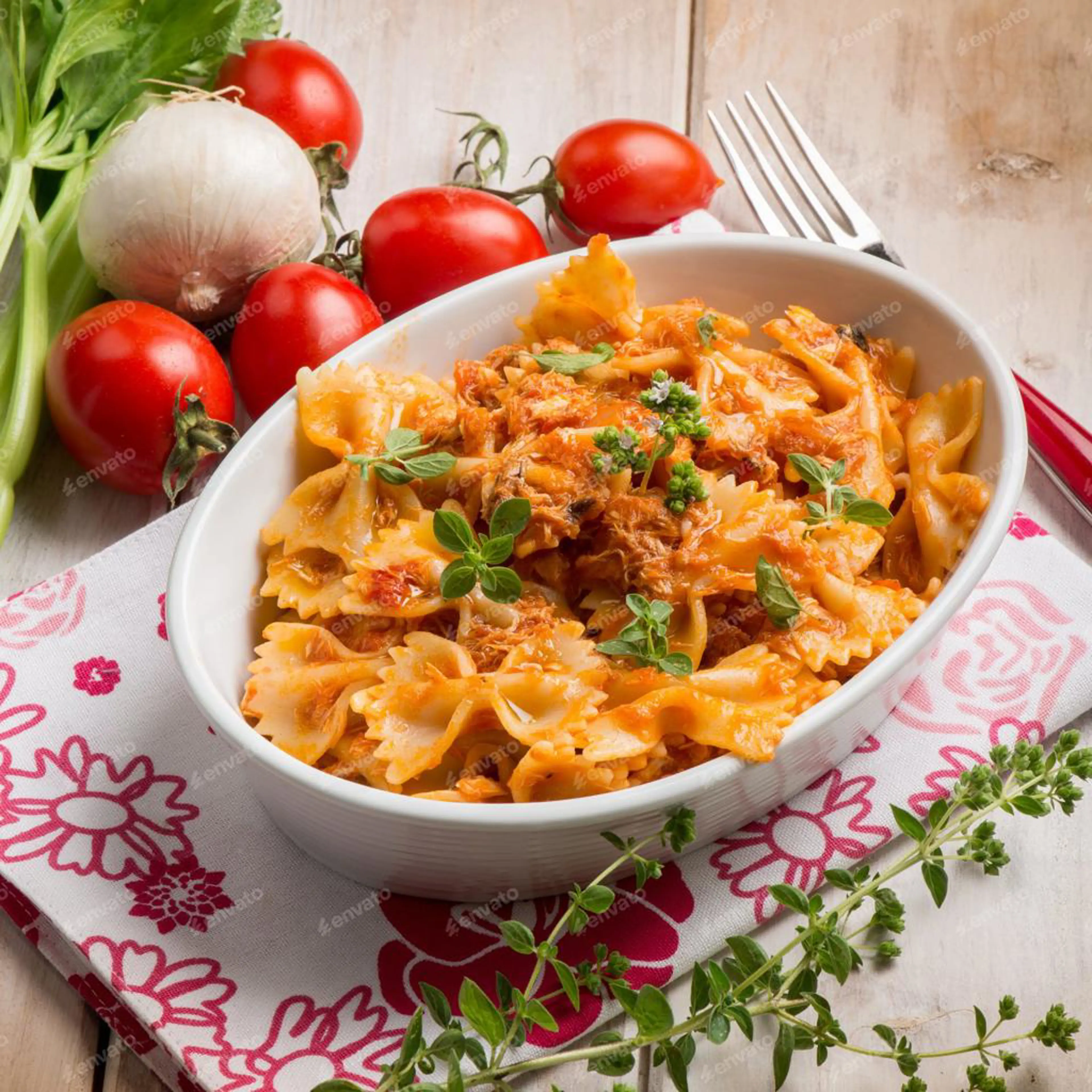 참치와 토마토 파르팔레