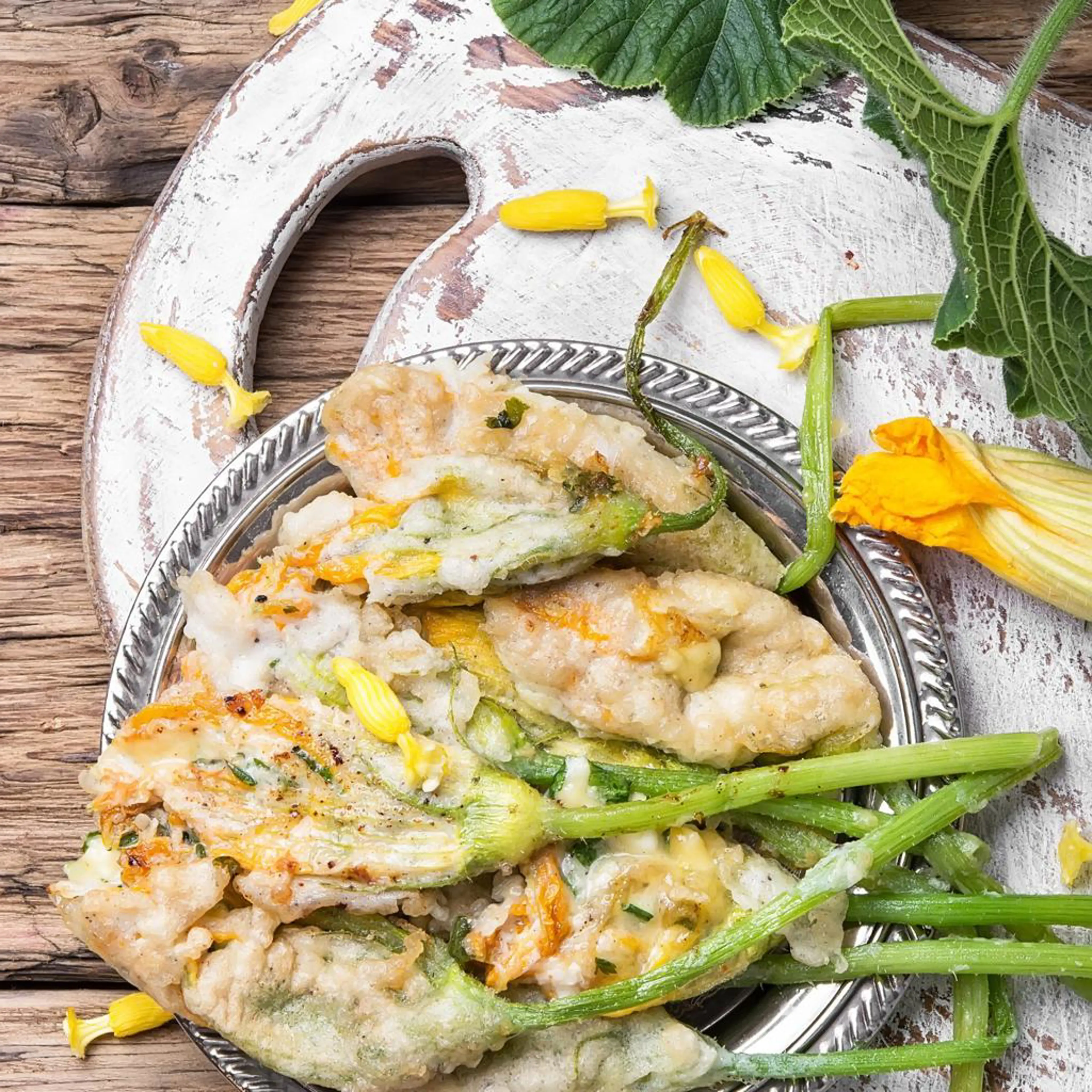 Friterade zucchiniblommor