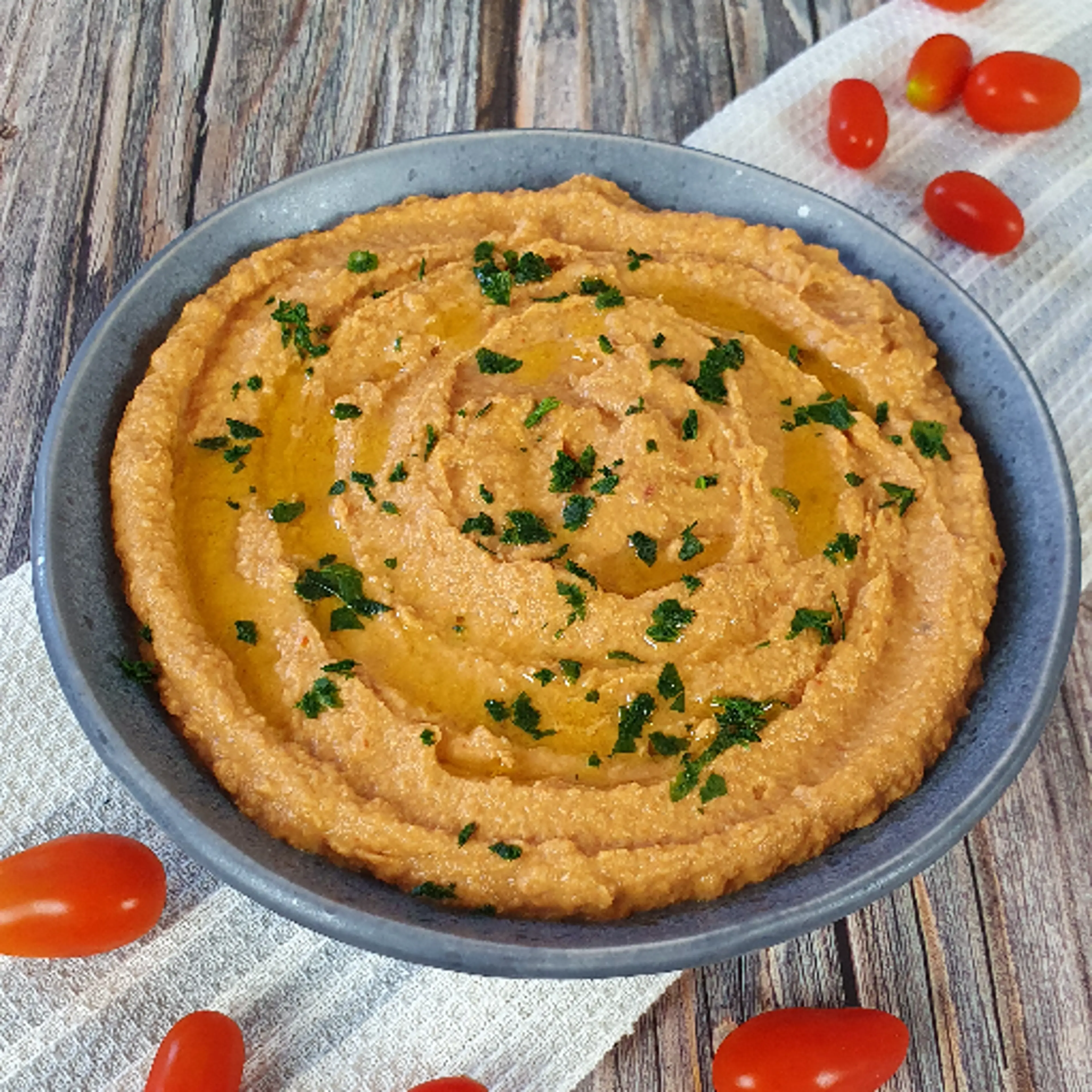 Tasty cannellini hummus