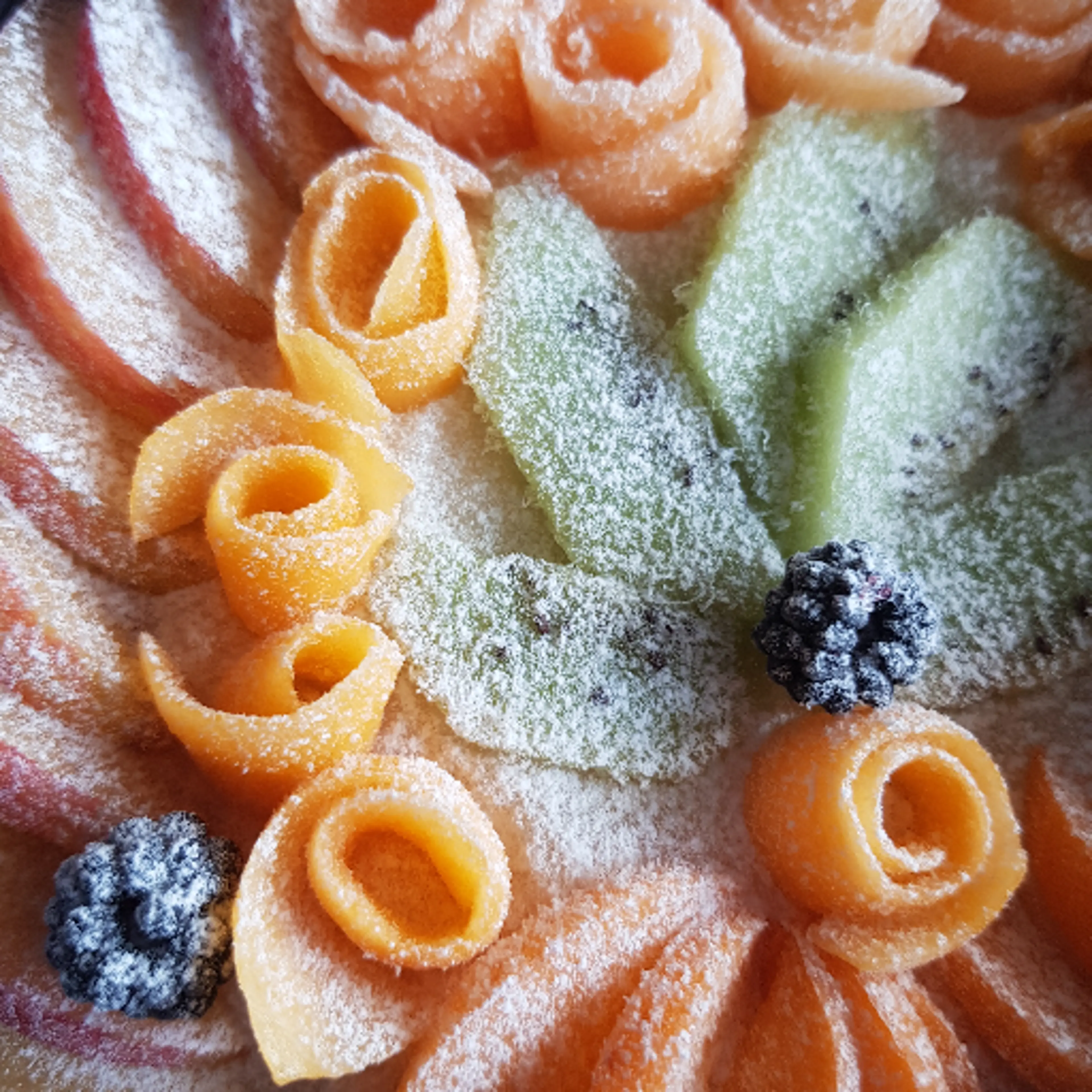 Cold cake with milk cream and fresh fruit