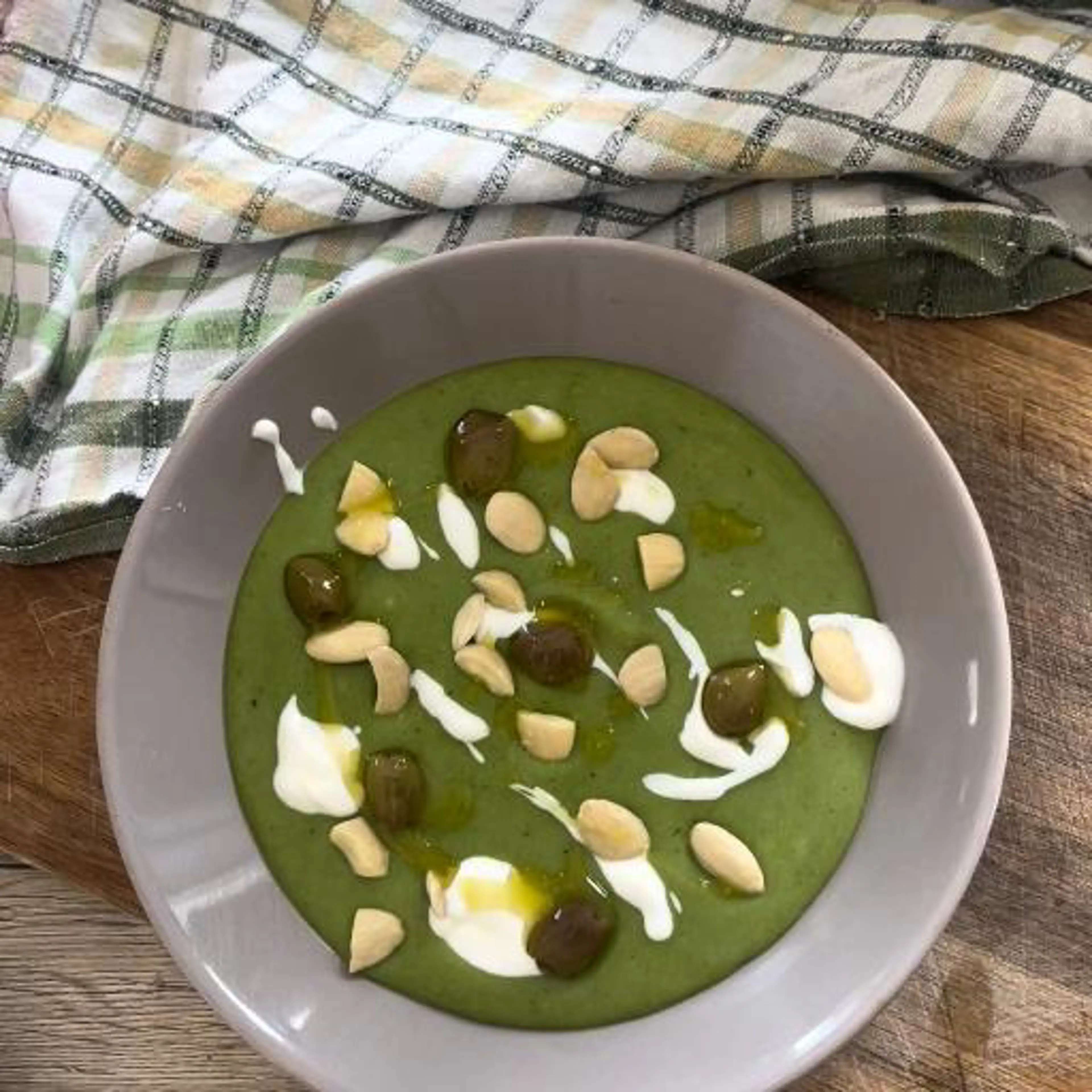Creme de brócolis e batatas