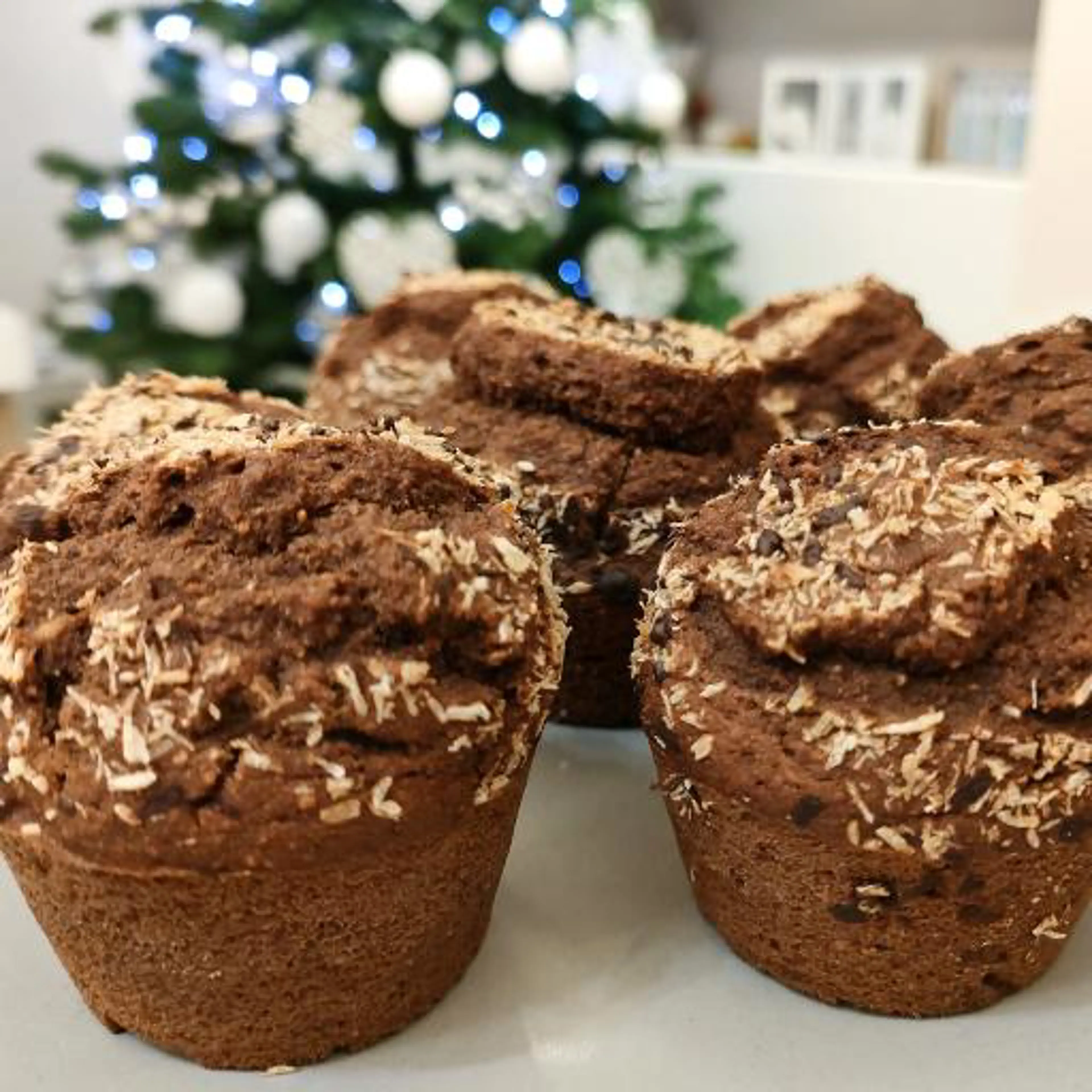 Coconut and cocoa muffins