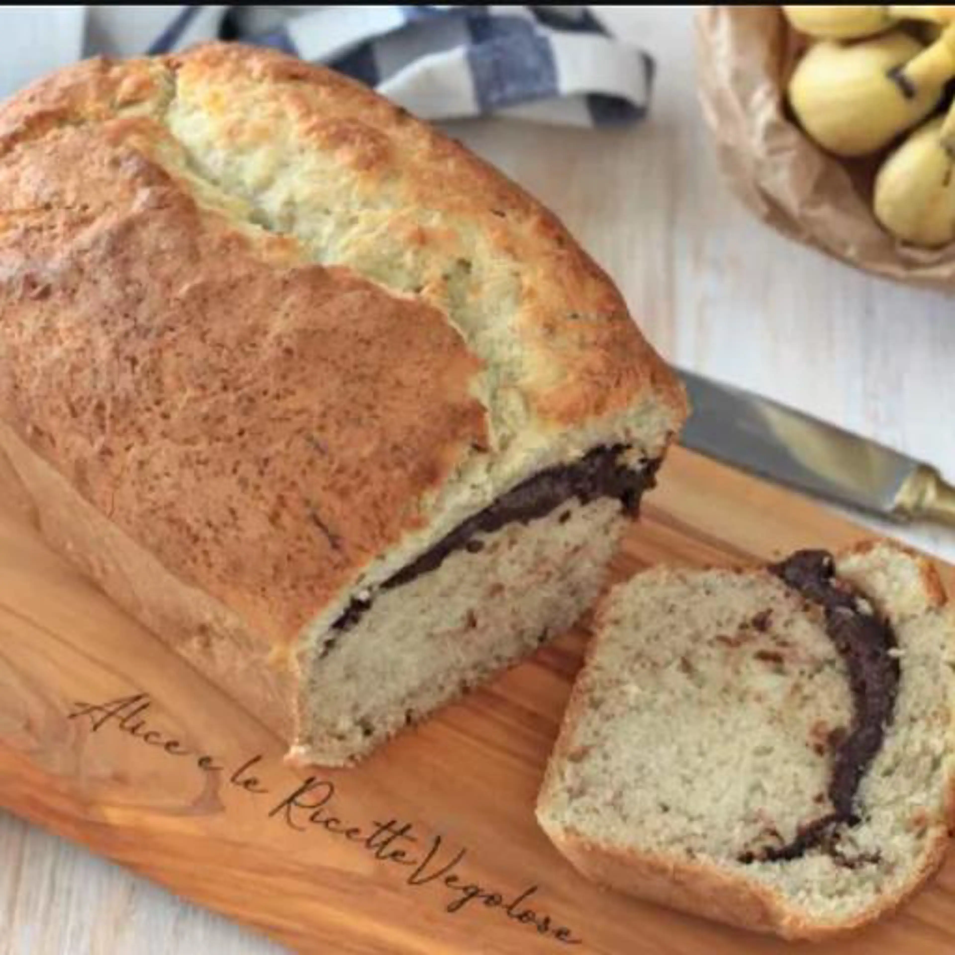 Plumcake with bananas and vegan chocolate cream gluten-free