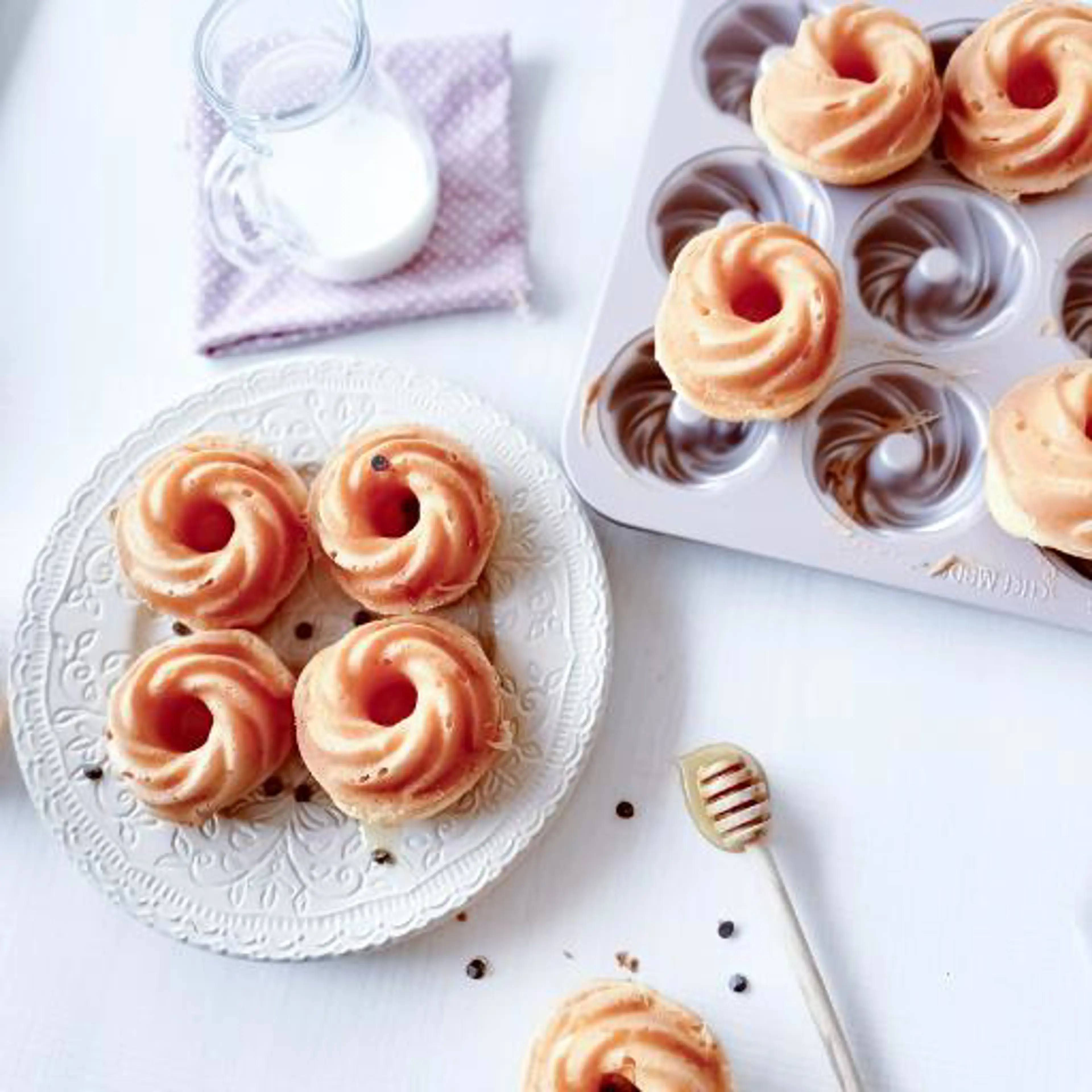 Hot milk cupcakes