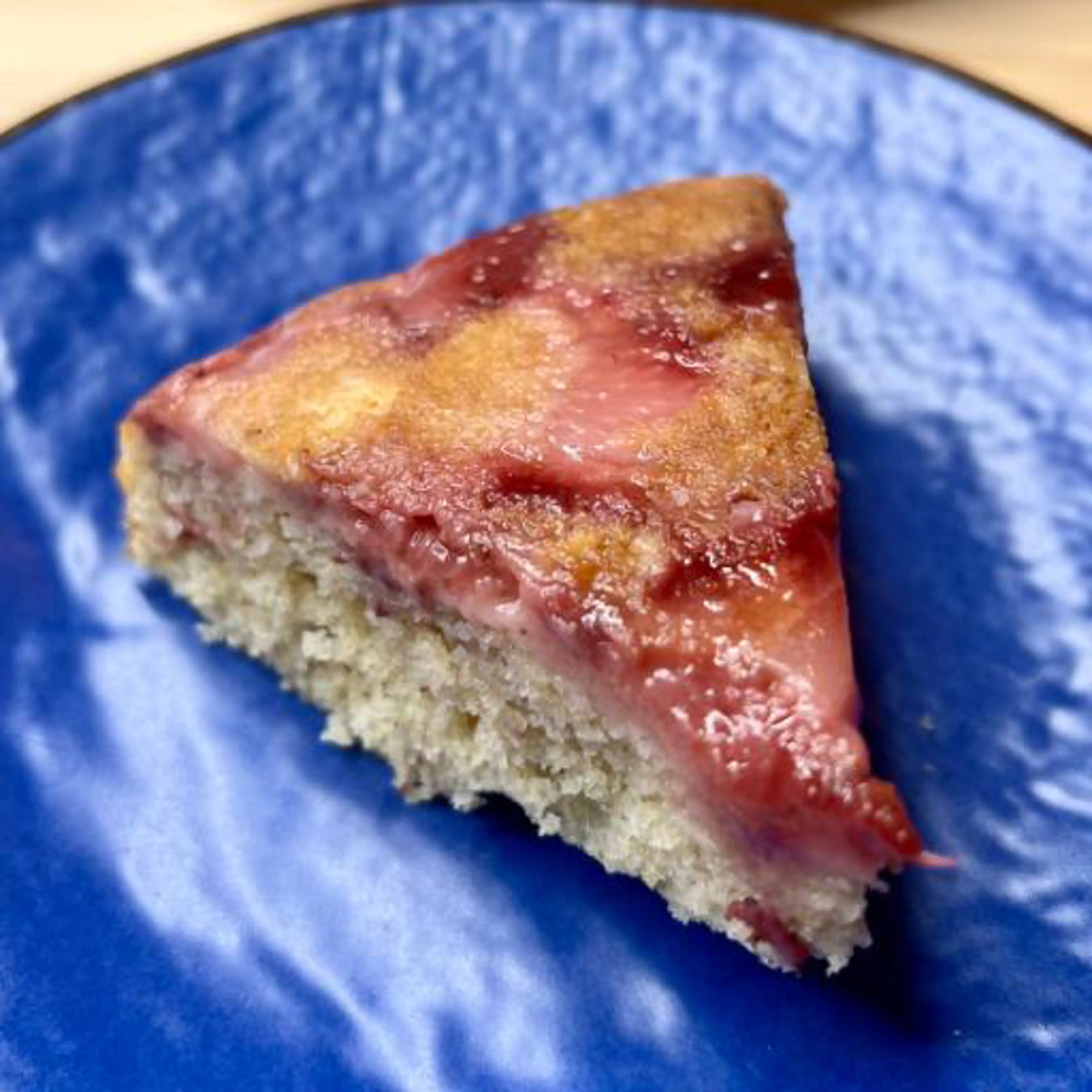 Strawberry skillet cake