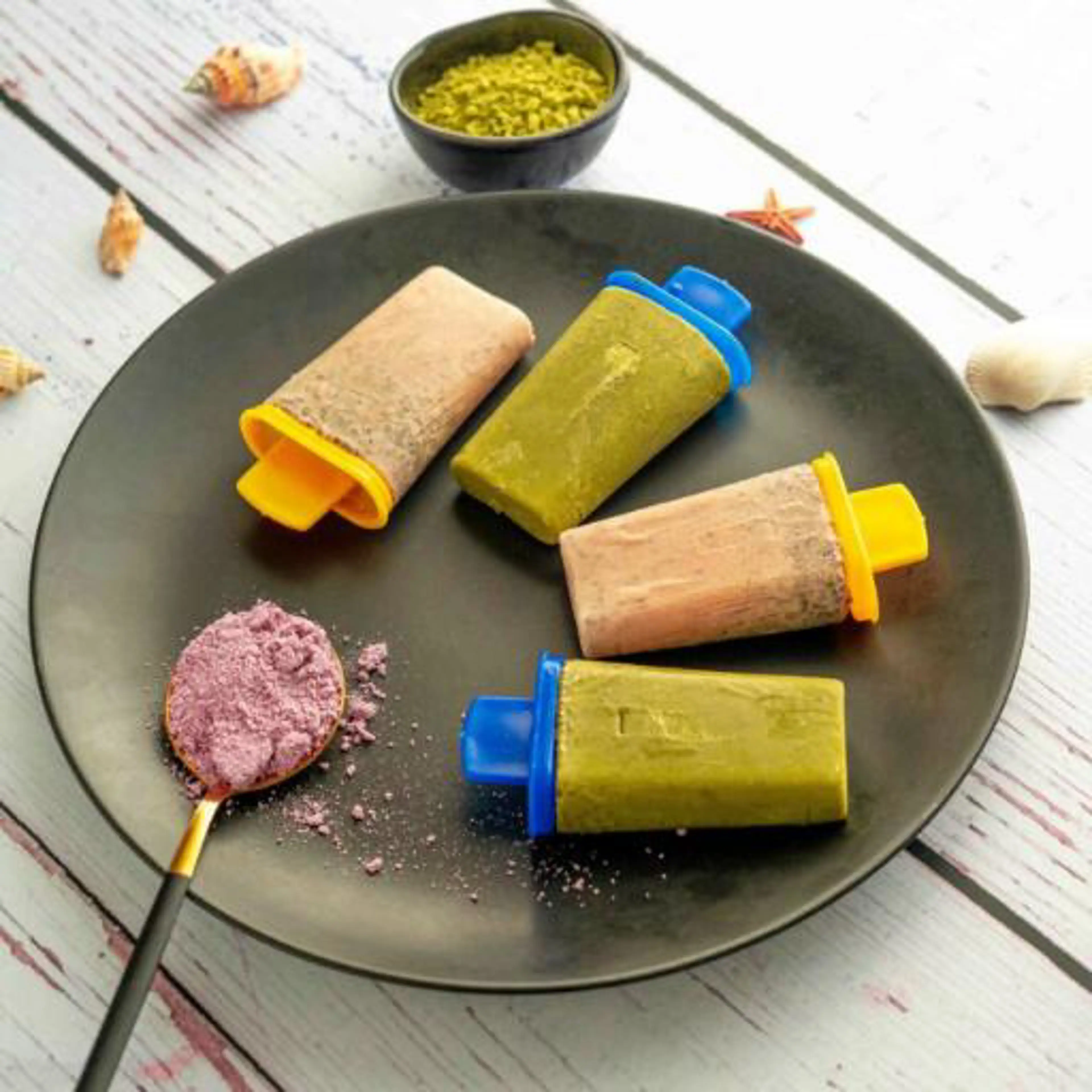 Picolés de chá matcha e taro