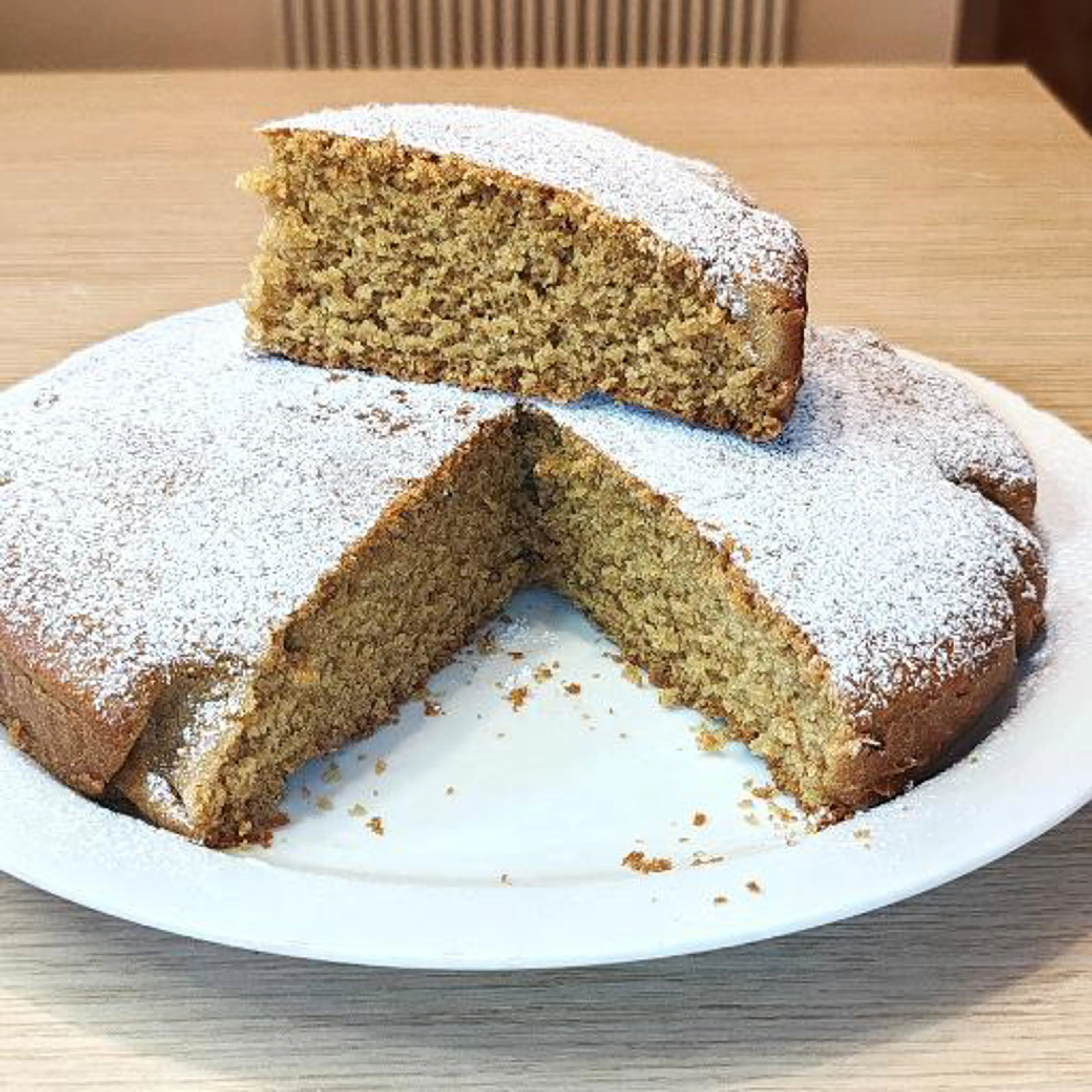 Lemon cake without eggs and milk