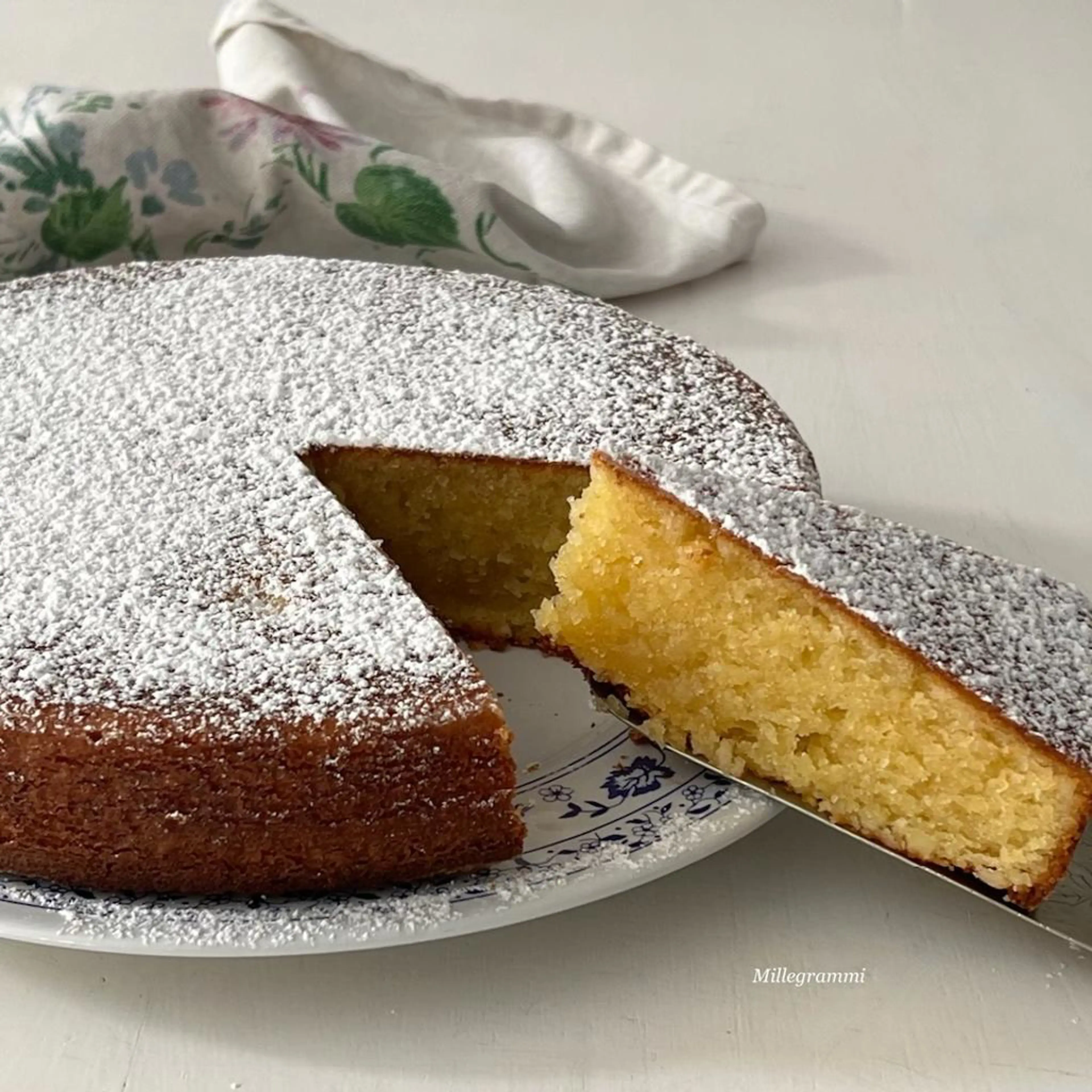 Lemon Caprese cake