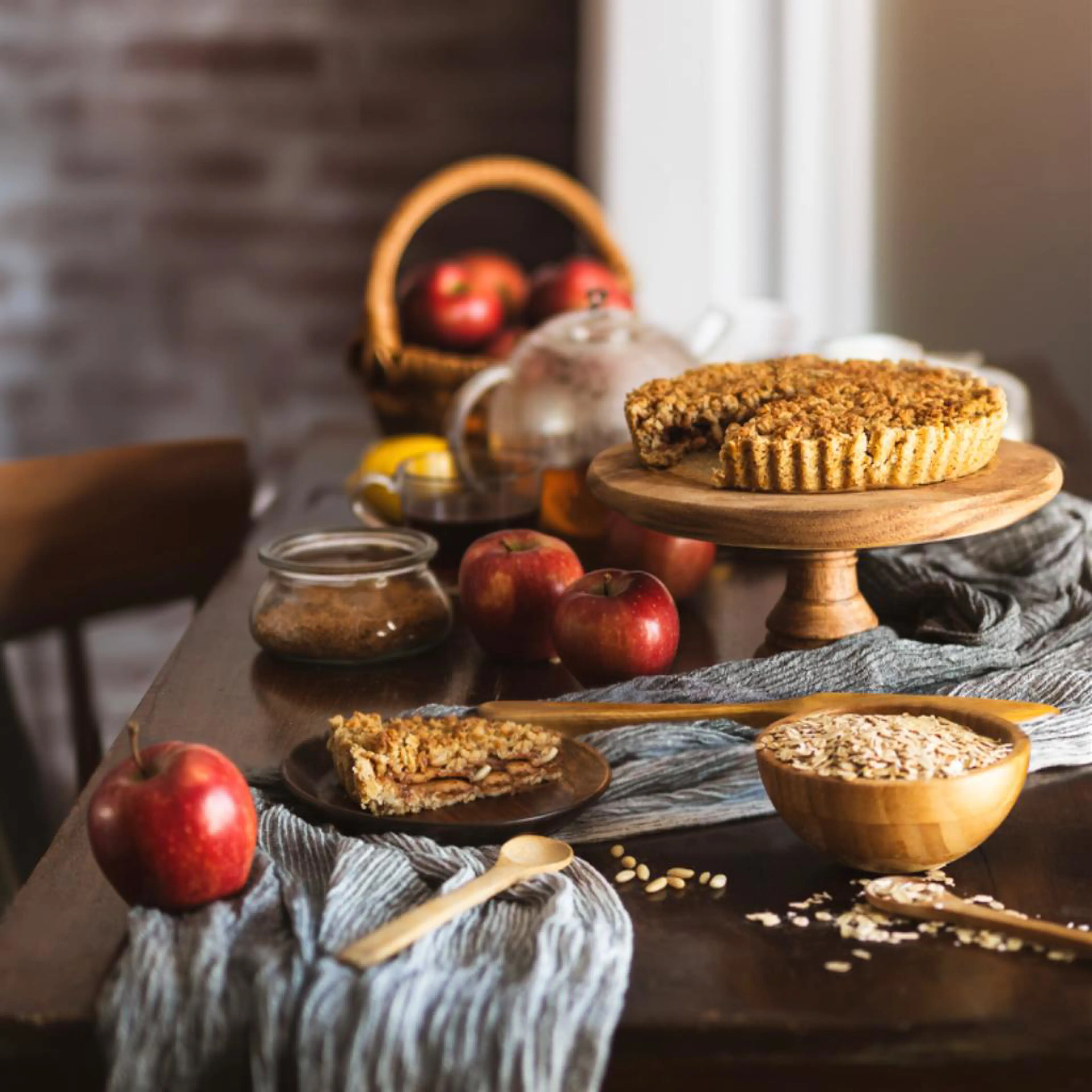 Apple Crumble with Oat Flakes
