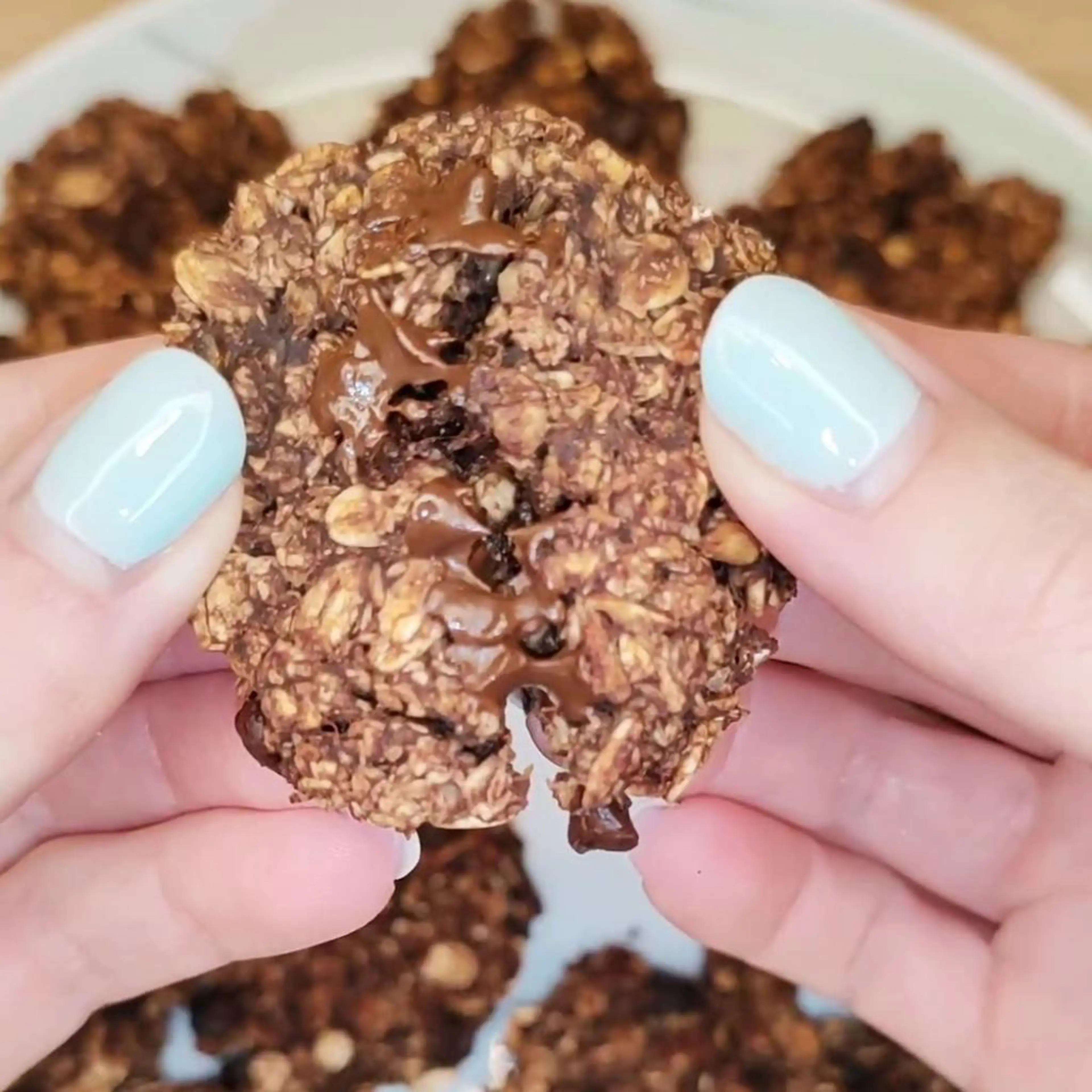 Galletas de avena, plátano, coco y chocolate