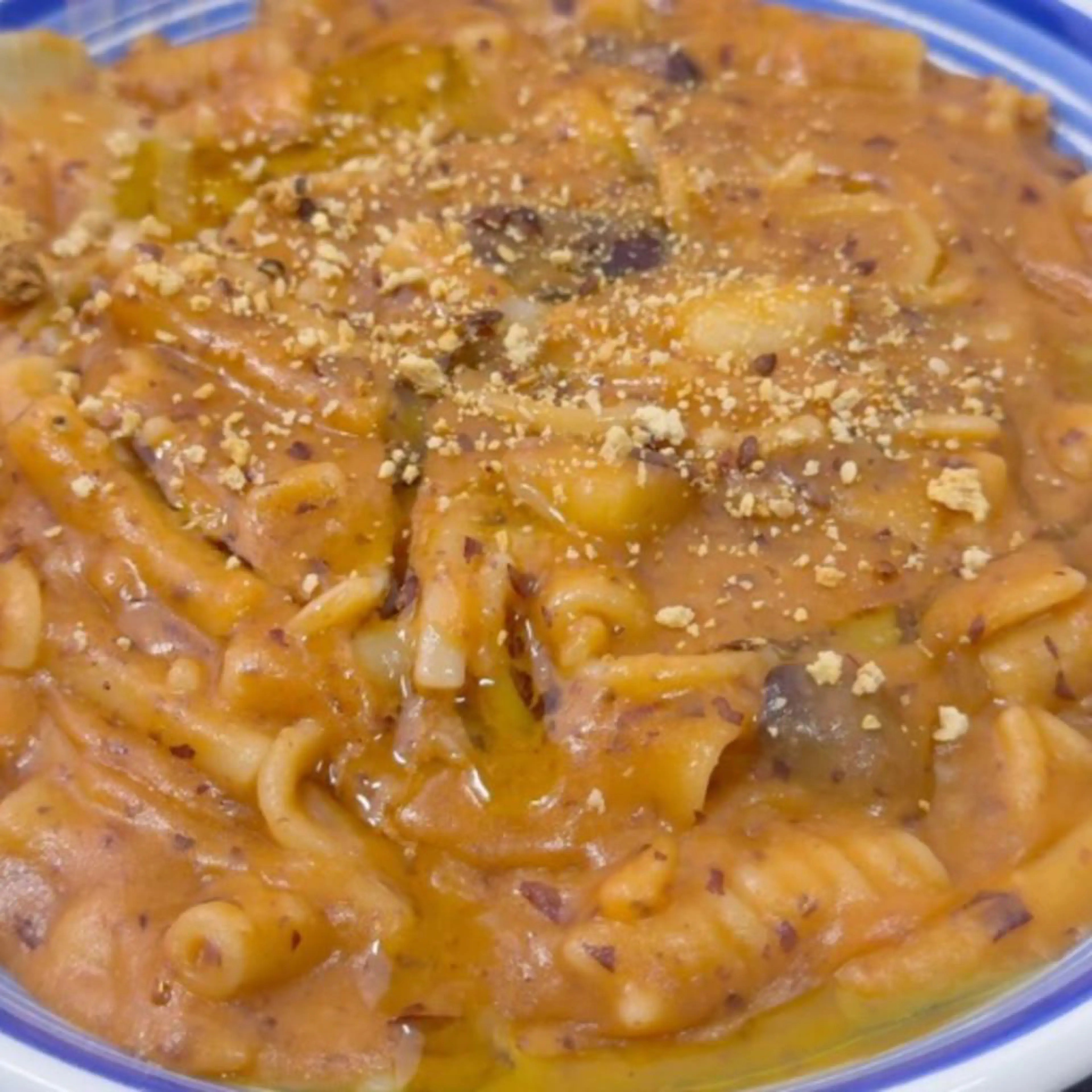 Pasta con patate e fagioli