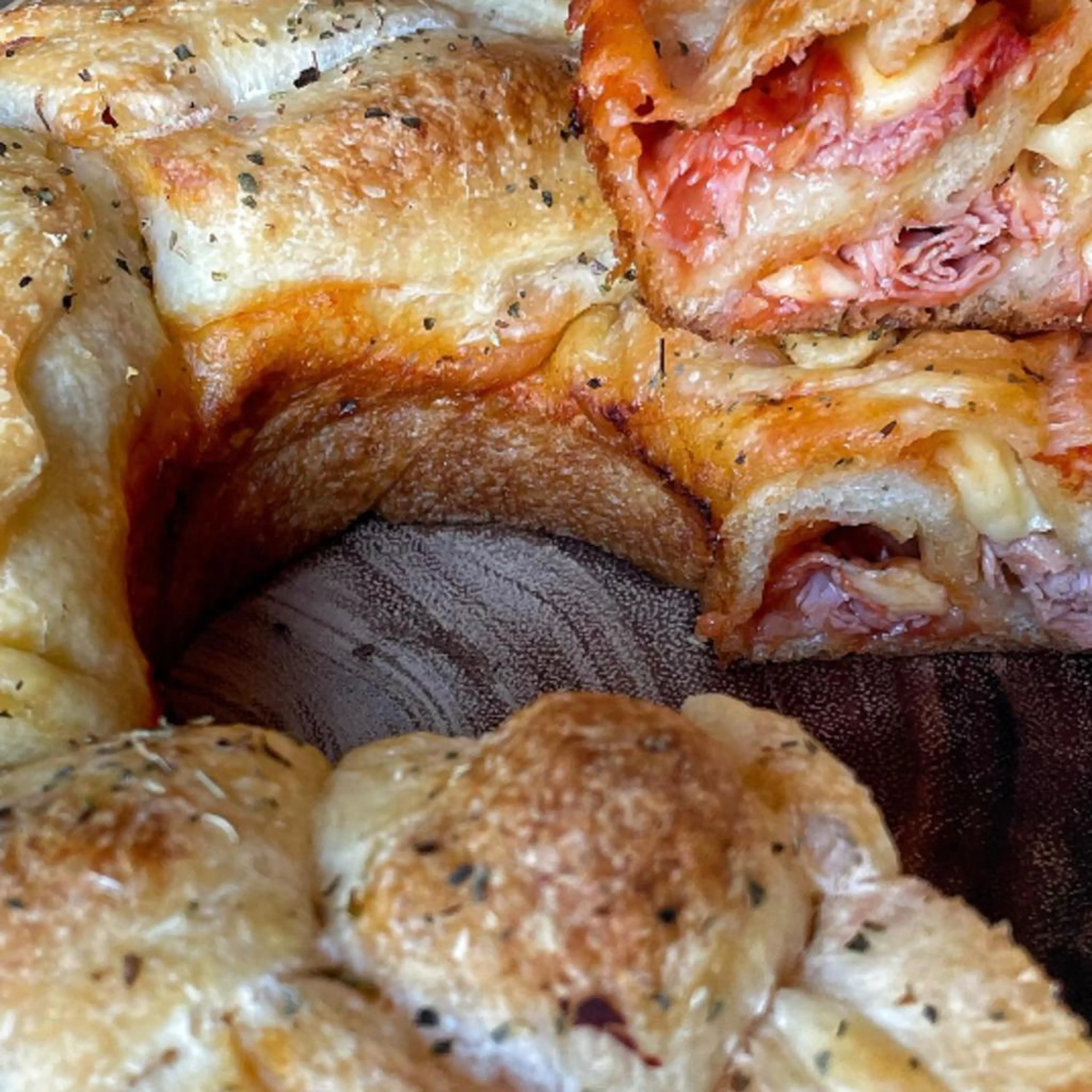 Pizza wreath