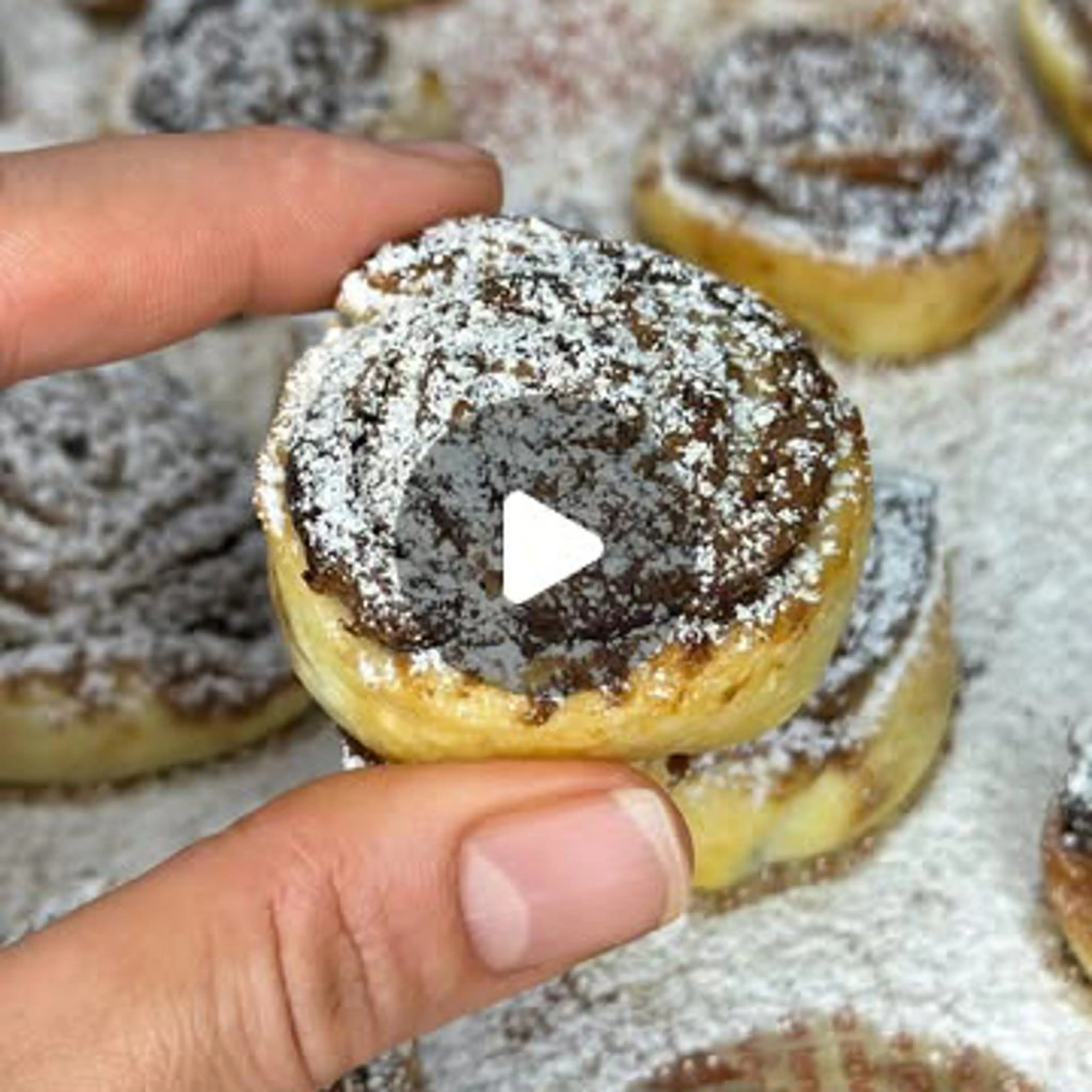 Instant chocolate swirls