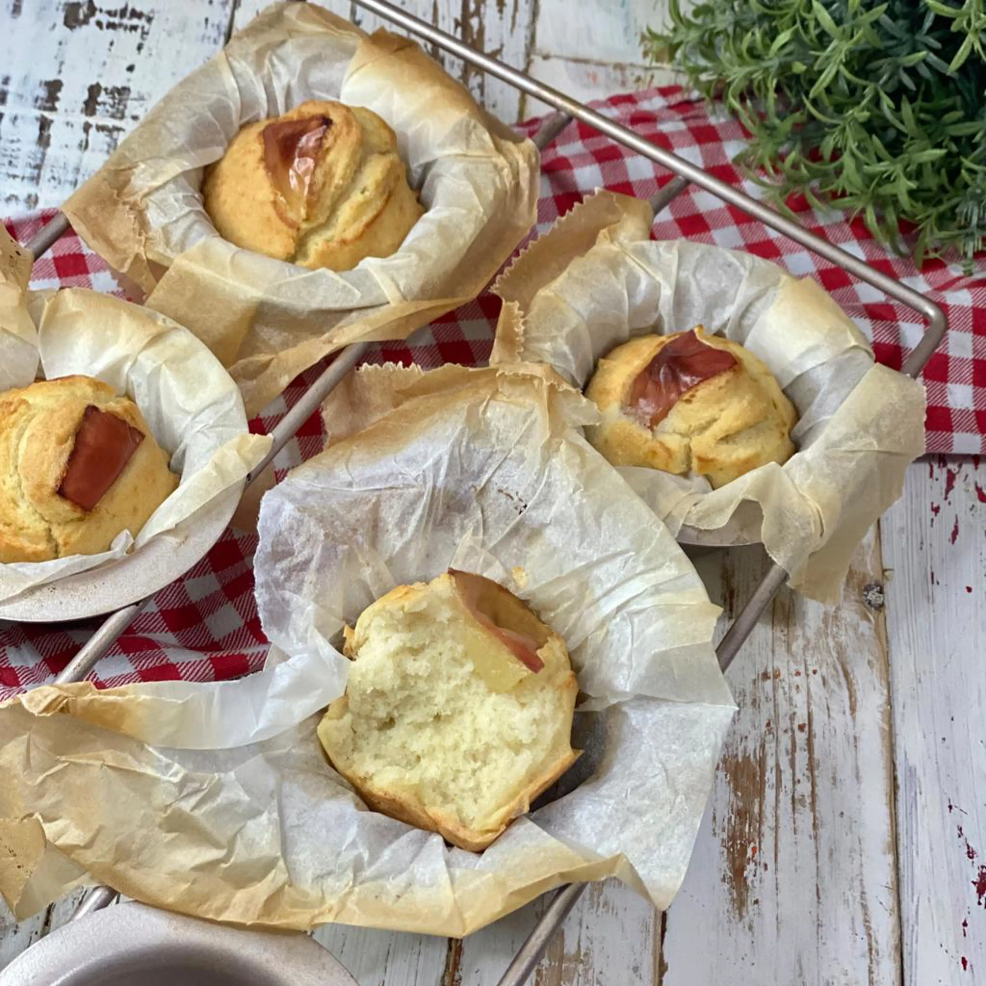 Gluten-free apple muffins (without milk and dairy products)