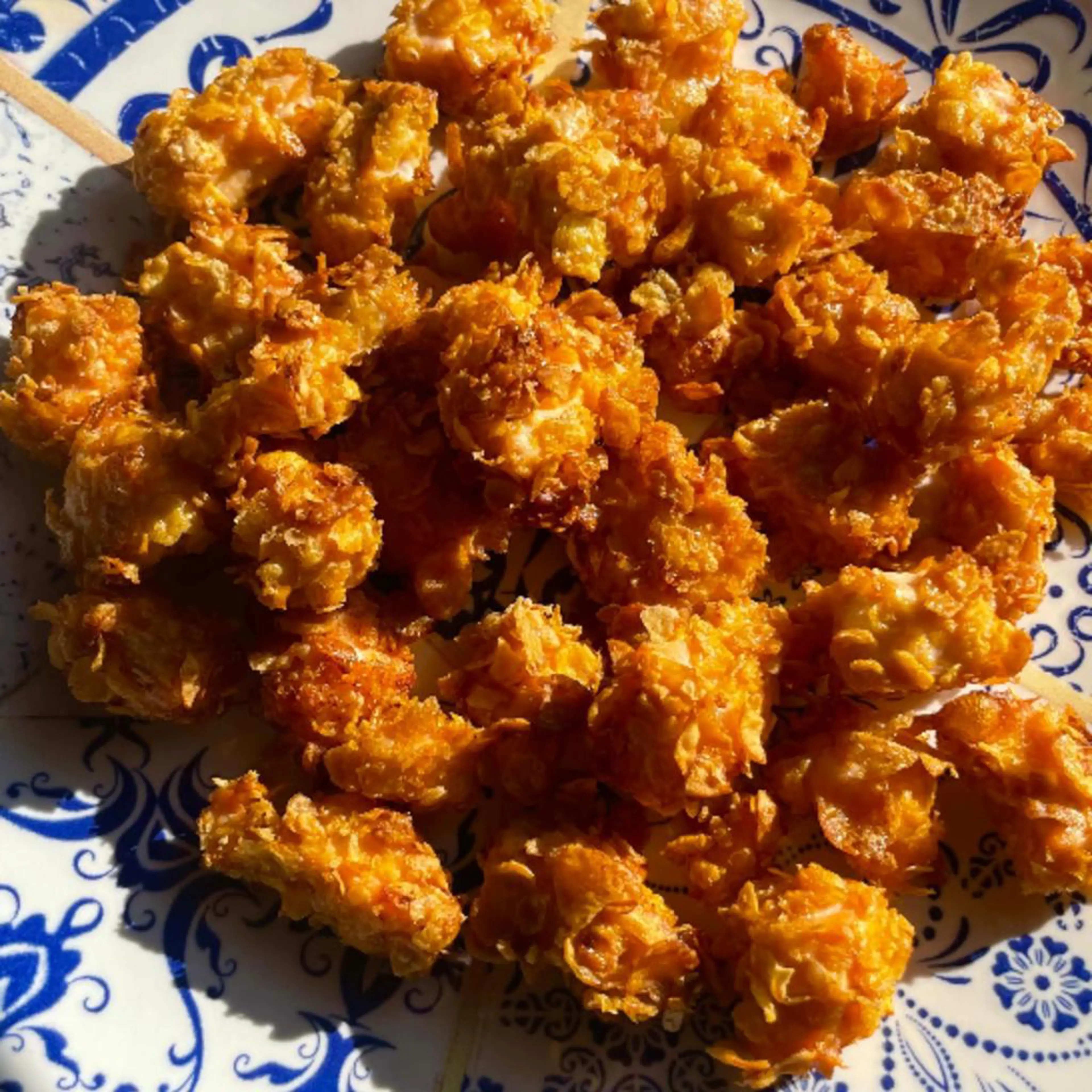 Honey salmon popcorn
