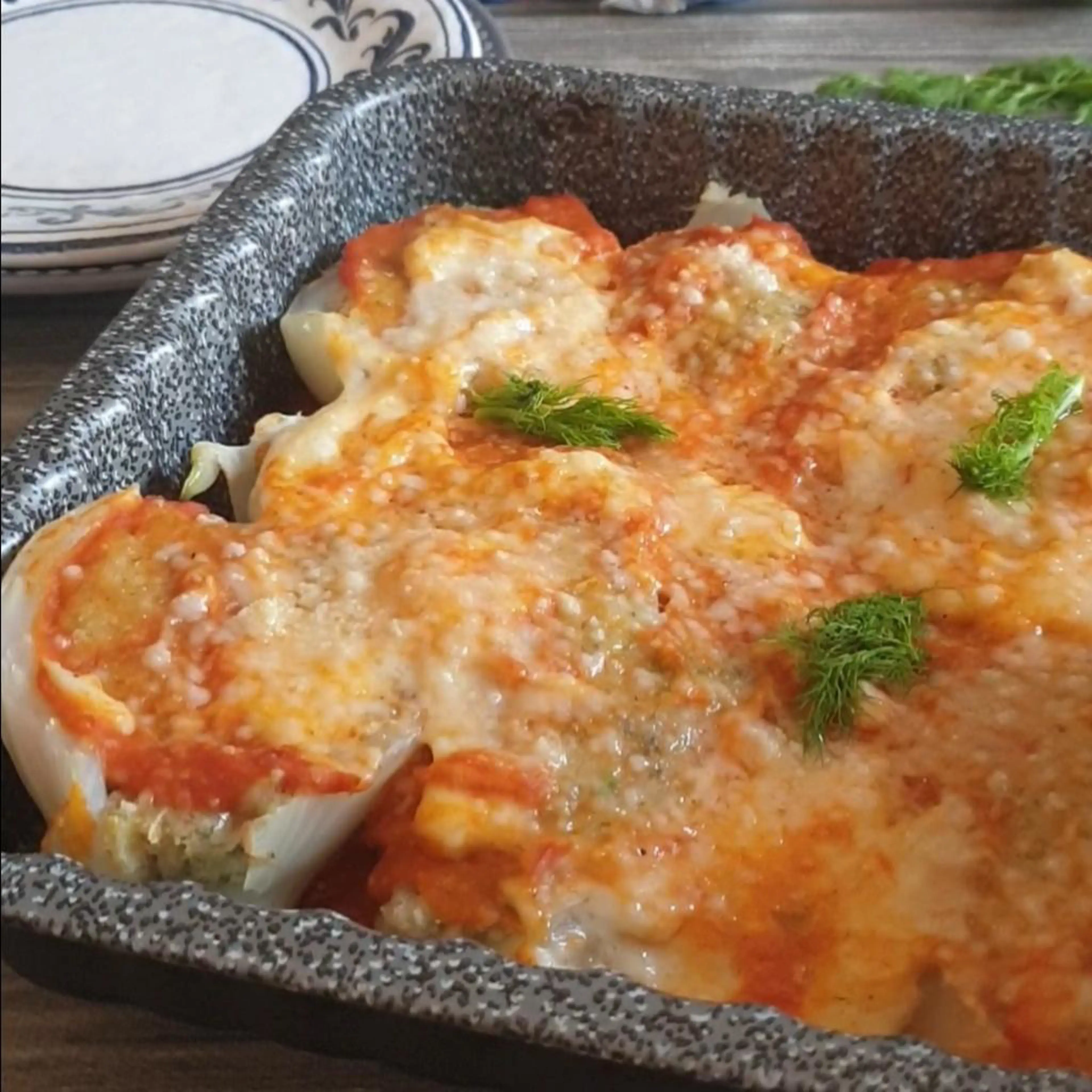 Stuffed gratinated fennel
