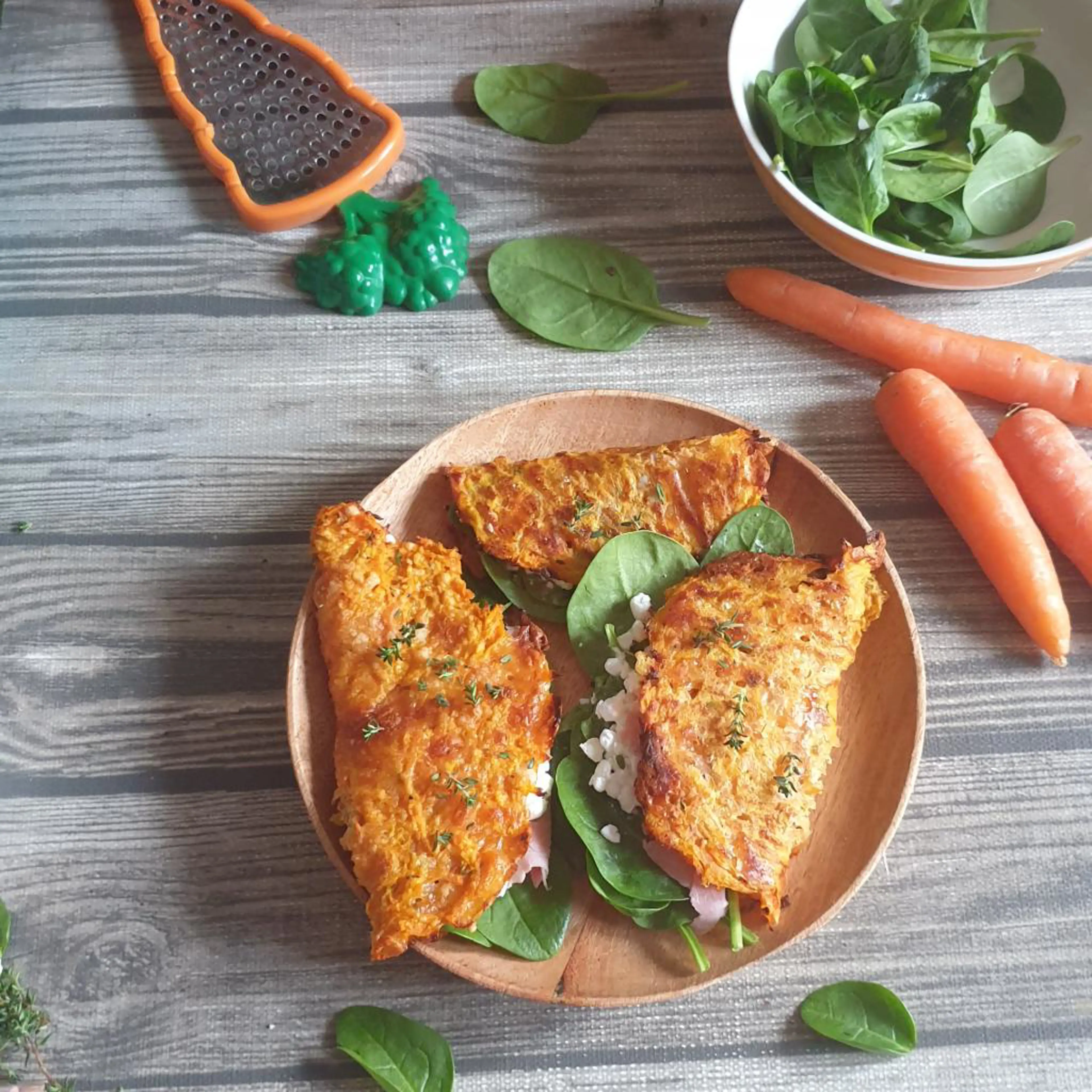 Carrot wafers with thyme