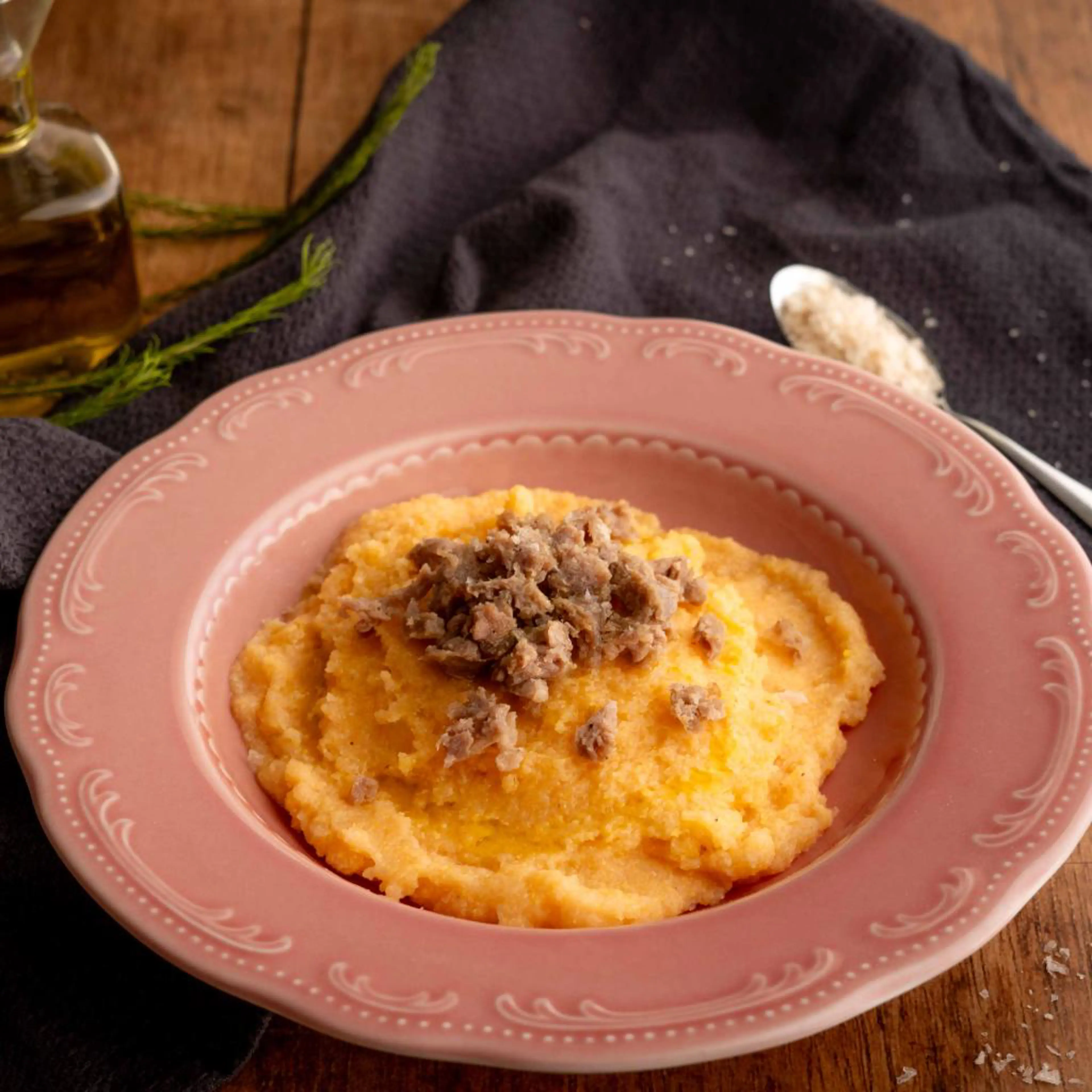 Polenta mit Salsiccia-Ragù