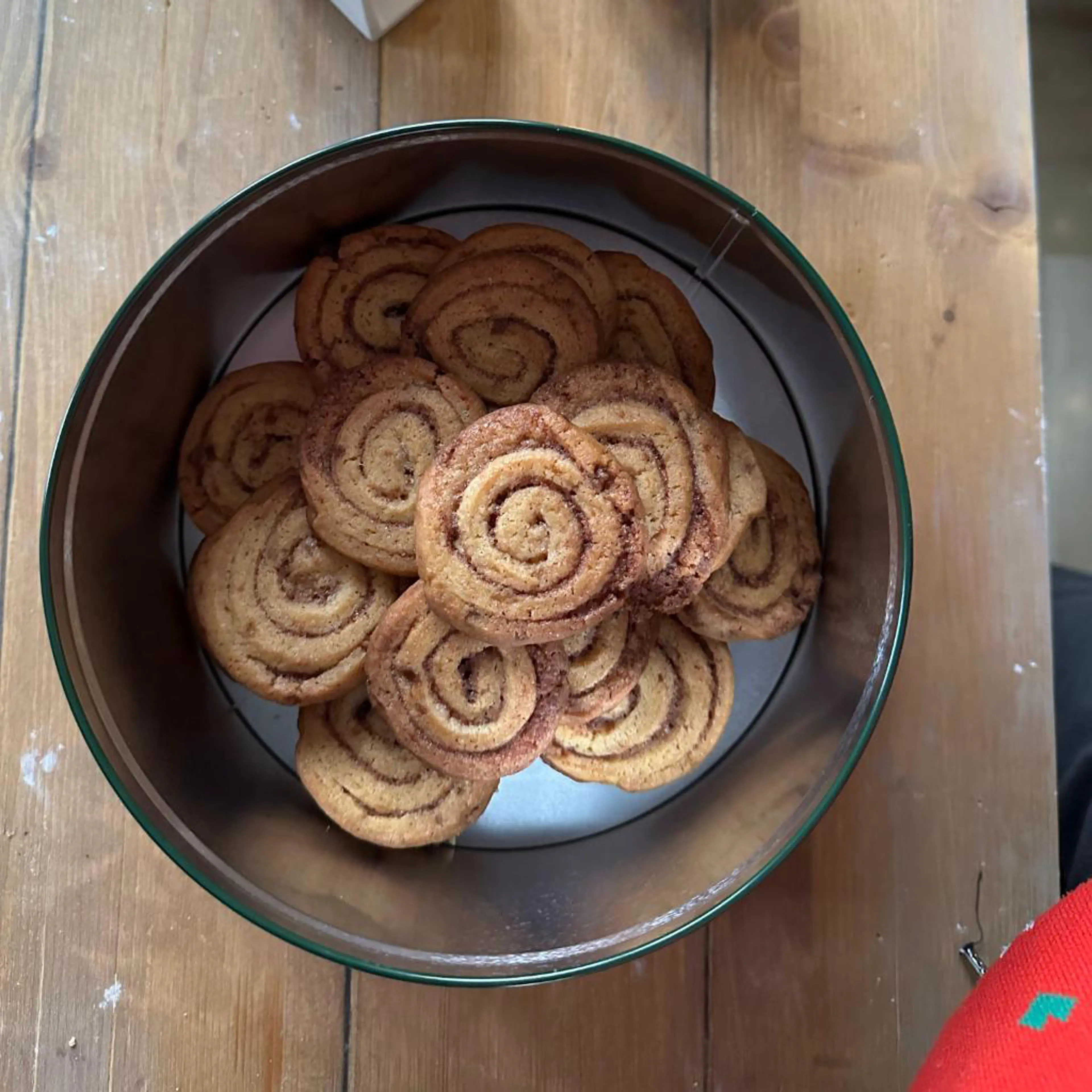 Biscotti cinnamon rolls