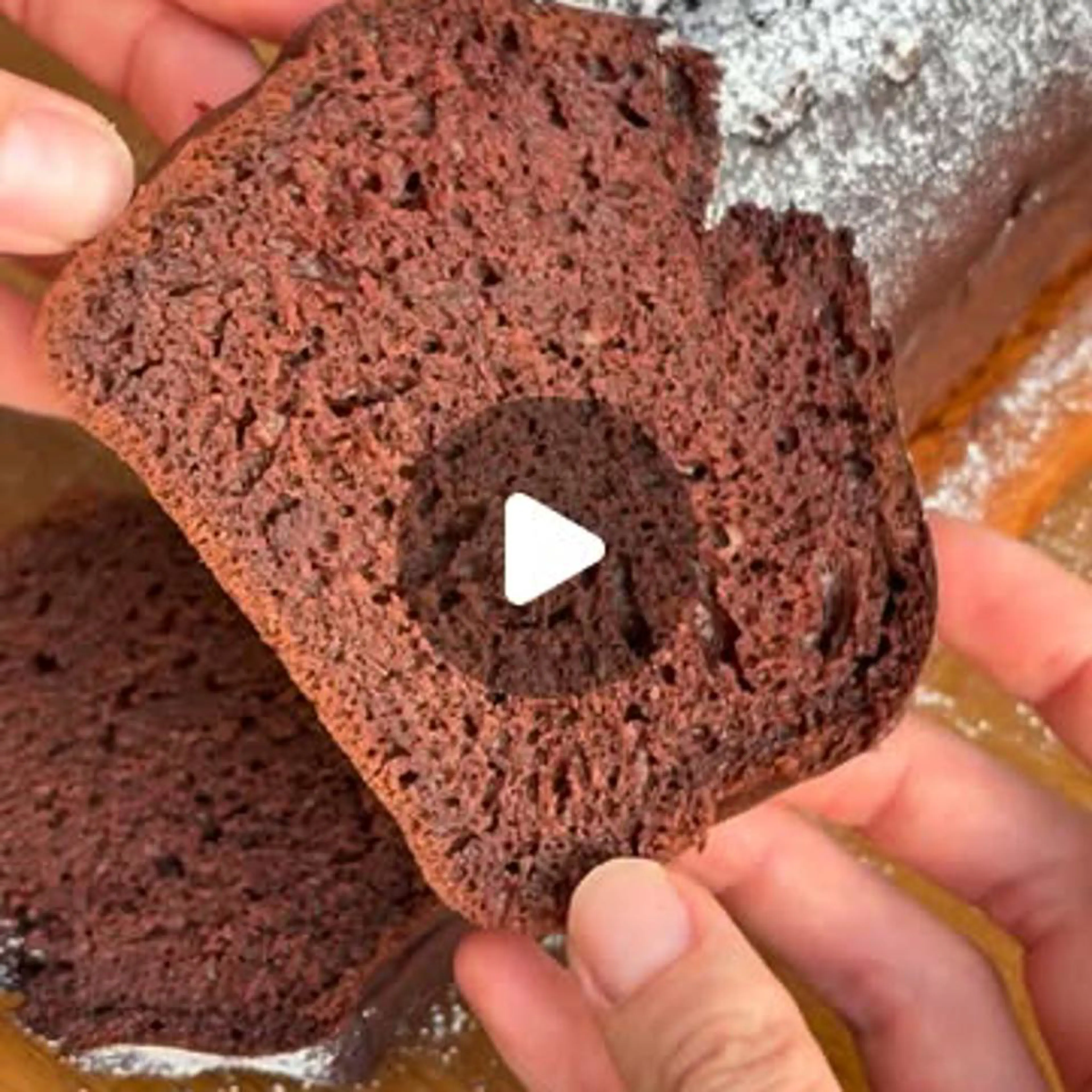 Cocoa loaf cake with egg whites