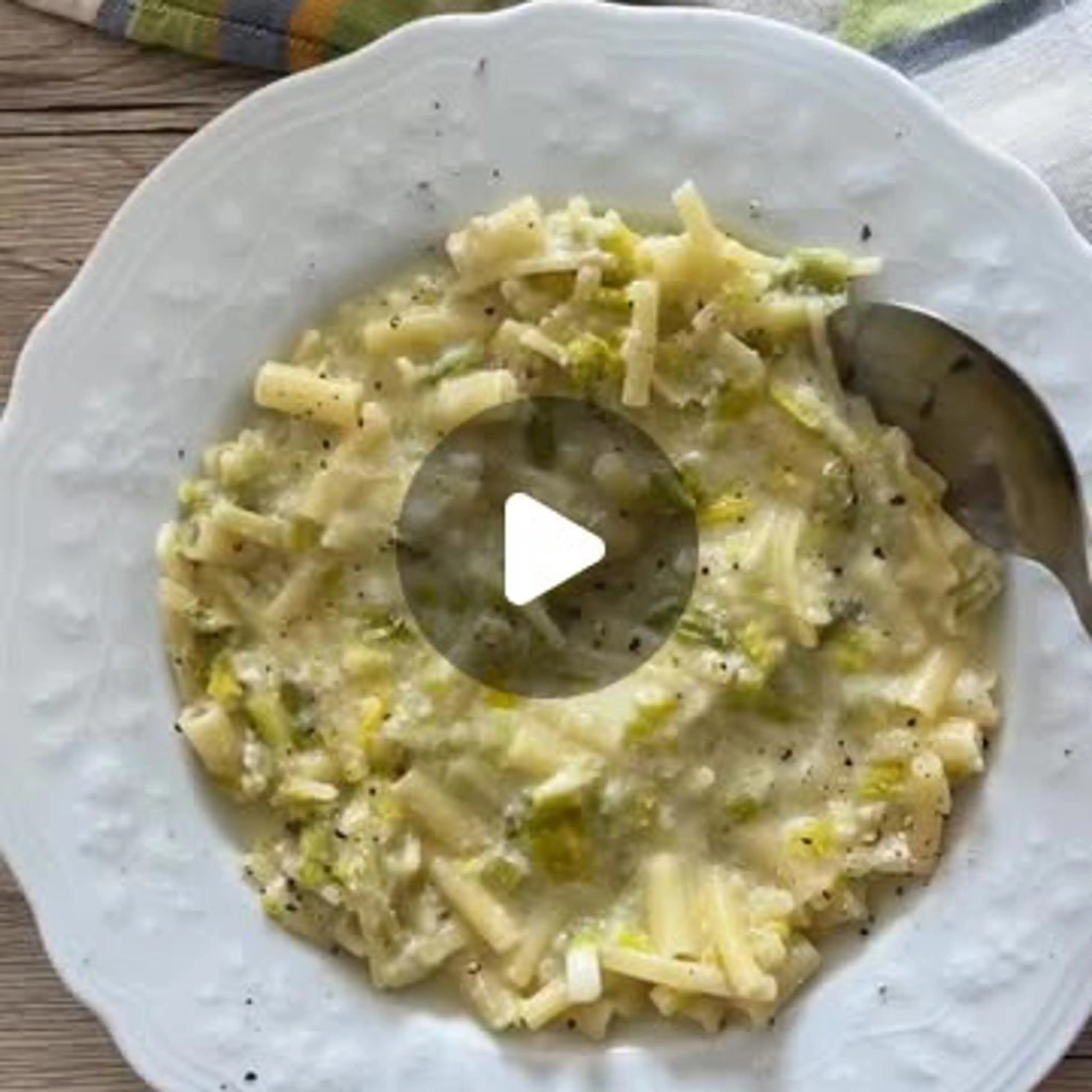 Pasta cremosa con puerro