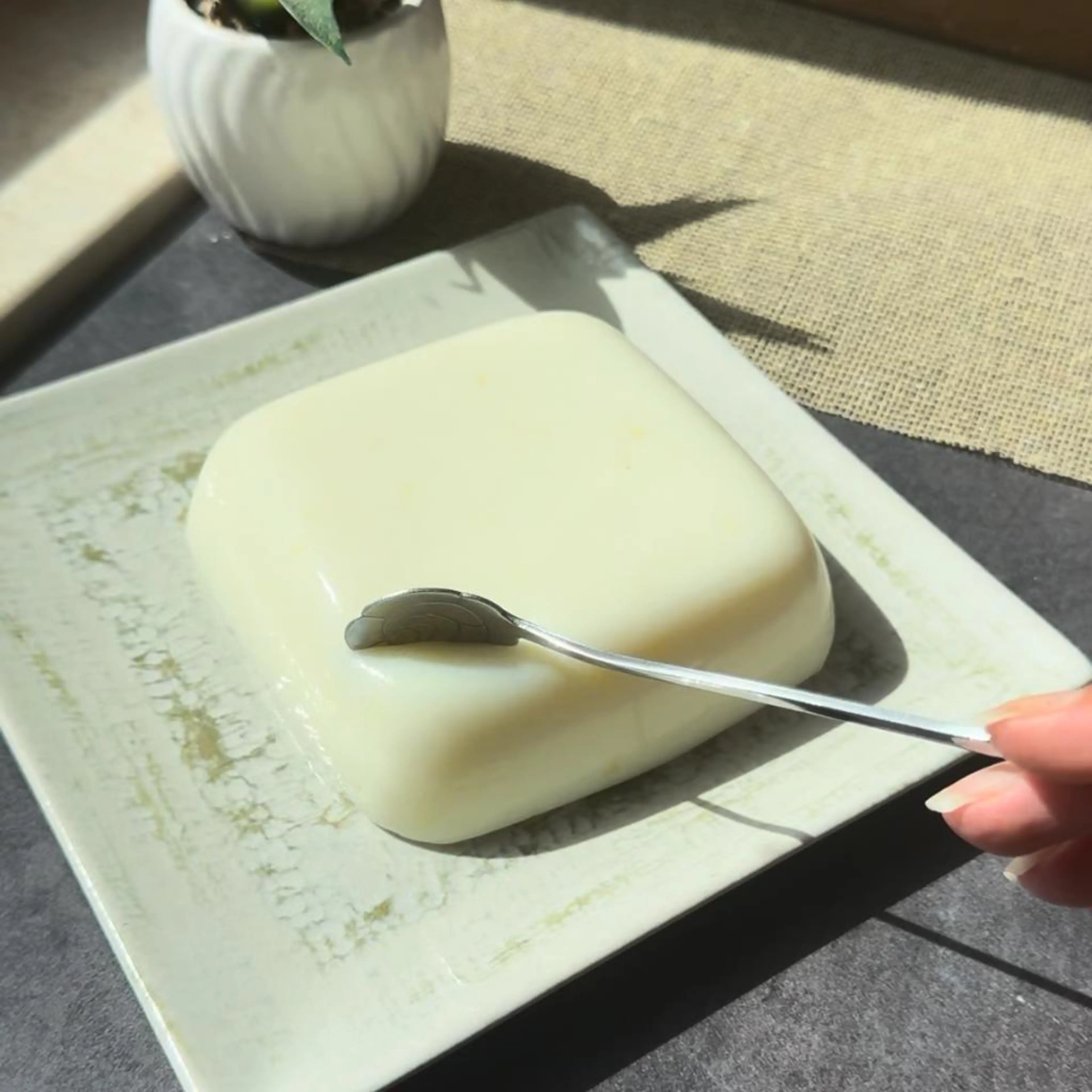 Quick milk and cornstarch pudding